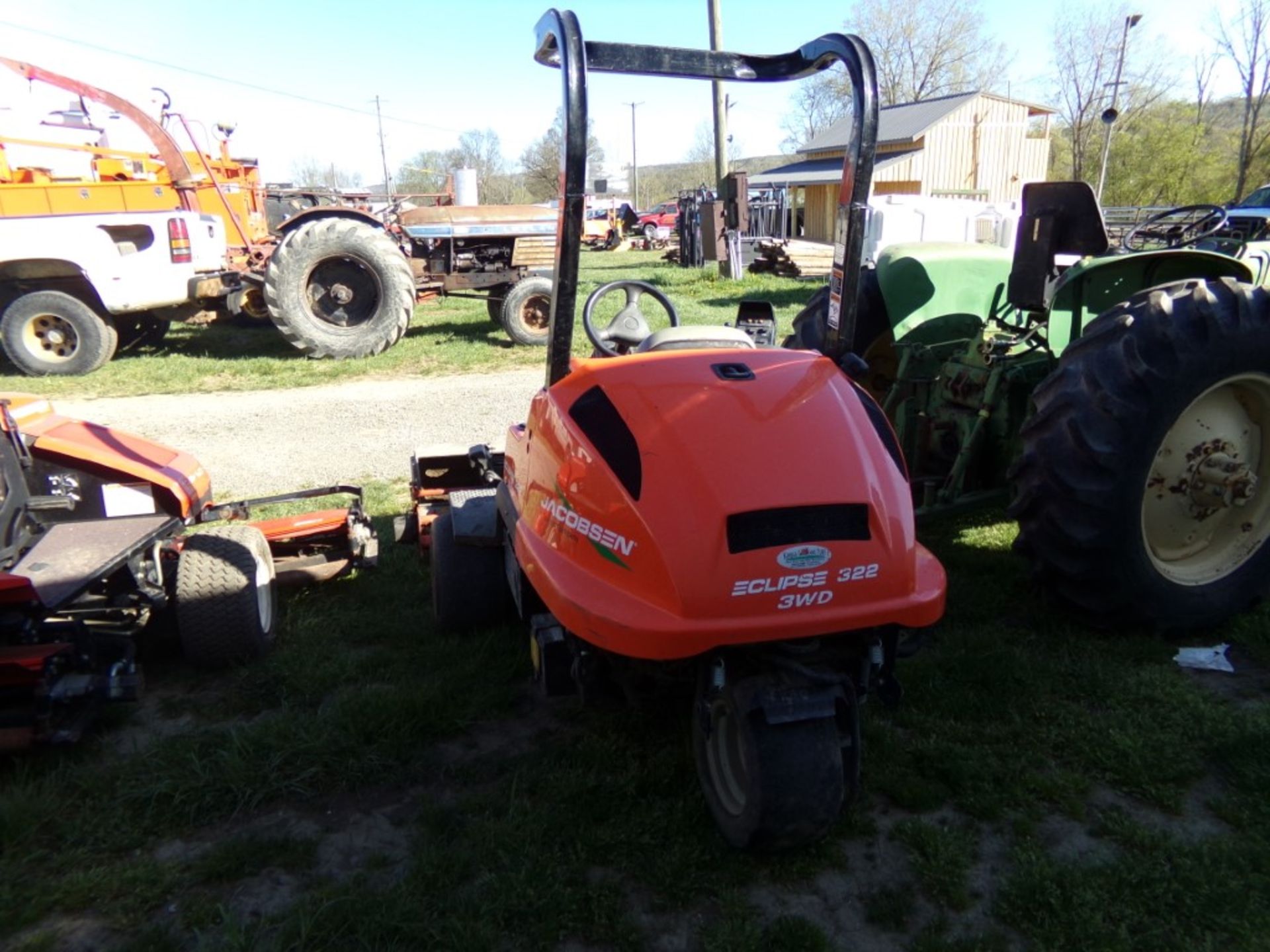 Jacobsen Eclipse 32 3 ED Commercial Greens Mower, Hybrid, 2968 Hrs., NEEDS A SENSOR-JUMP IT TO START - Image 3 of 3