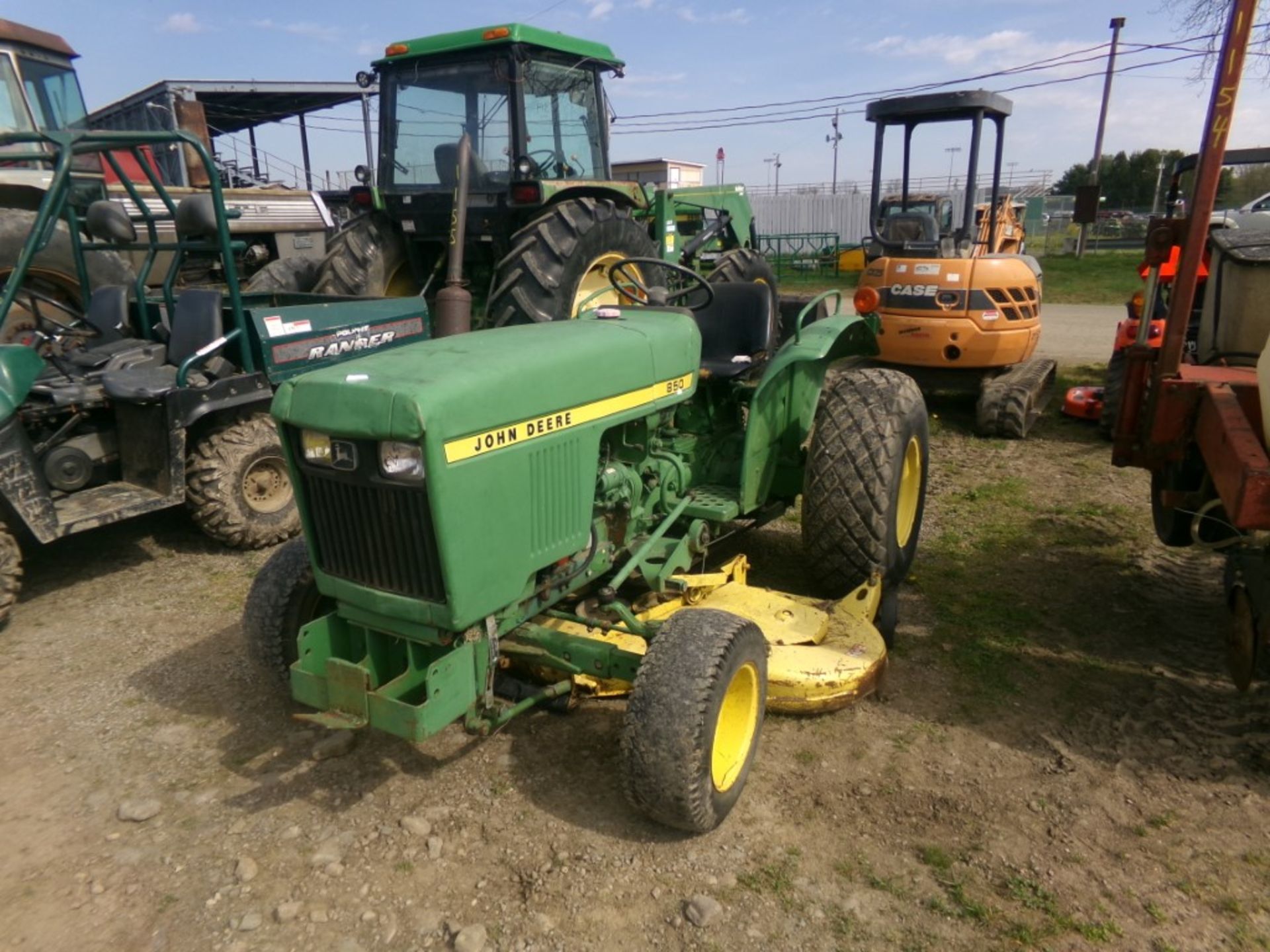 John Deere 850 2 WD Tractor with 72'' Belly Mower, 3970, MISSING 3 PT ARMS (5765)