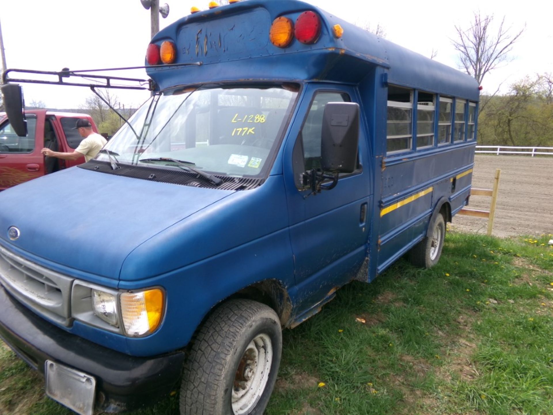 2001 Ford Diesel 14 Passenger Bus, Blue, 7.3 Power Stroke, Auto, 177,724 Miles, Runs and Drives