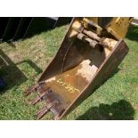 WB Bucket - 20'' Bucket for JD Quick Attach (5511)