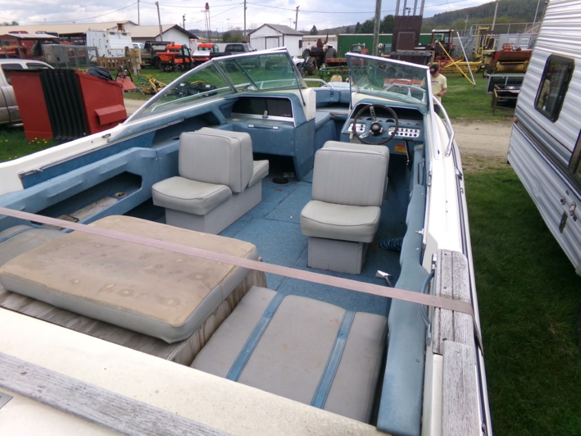 1982 Sea Ray Open Bow Fiberglass Boat, Vin #SER45T821281 on Single Axle Trailer with 470 - Image 3 of 3