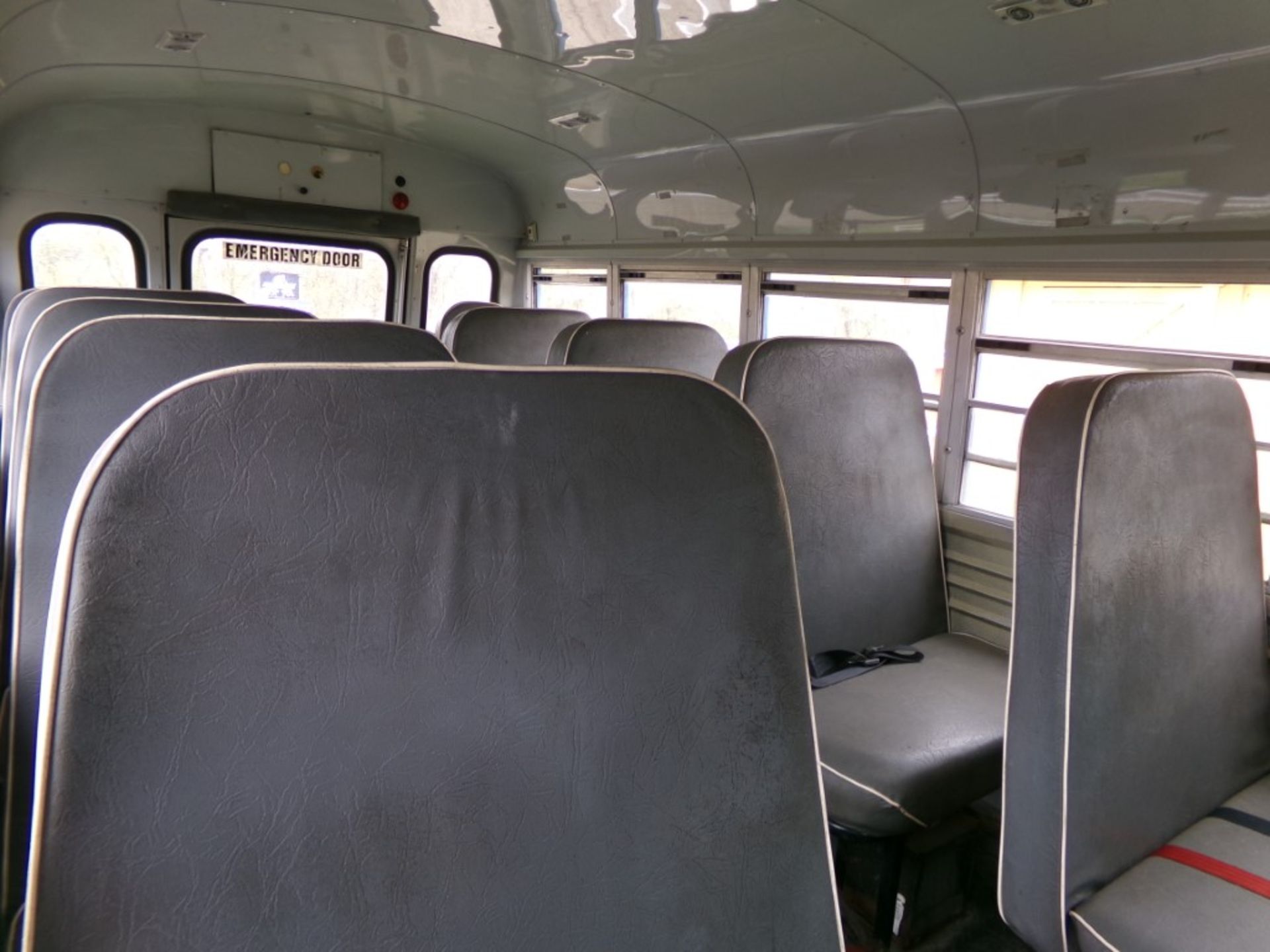 2001 Ford Diesel 14 Passenger Bus, Blue, 7.3 Power Stroke, Auto, 177,724 Miles, Runs and Drives - Image 2 of 2