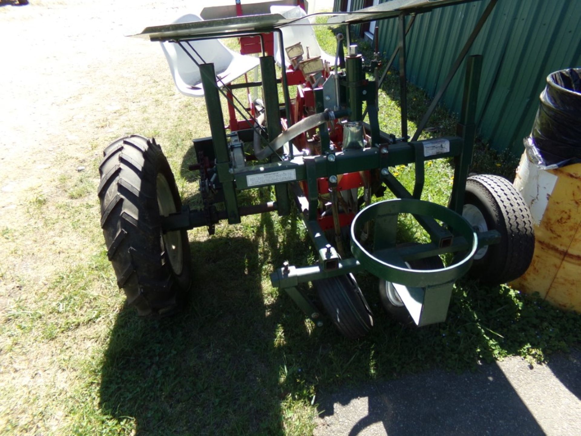 Holland Trans Planter, 3 PT Hitch, Never Been Used (6044) - Image 3 of 3