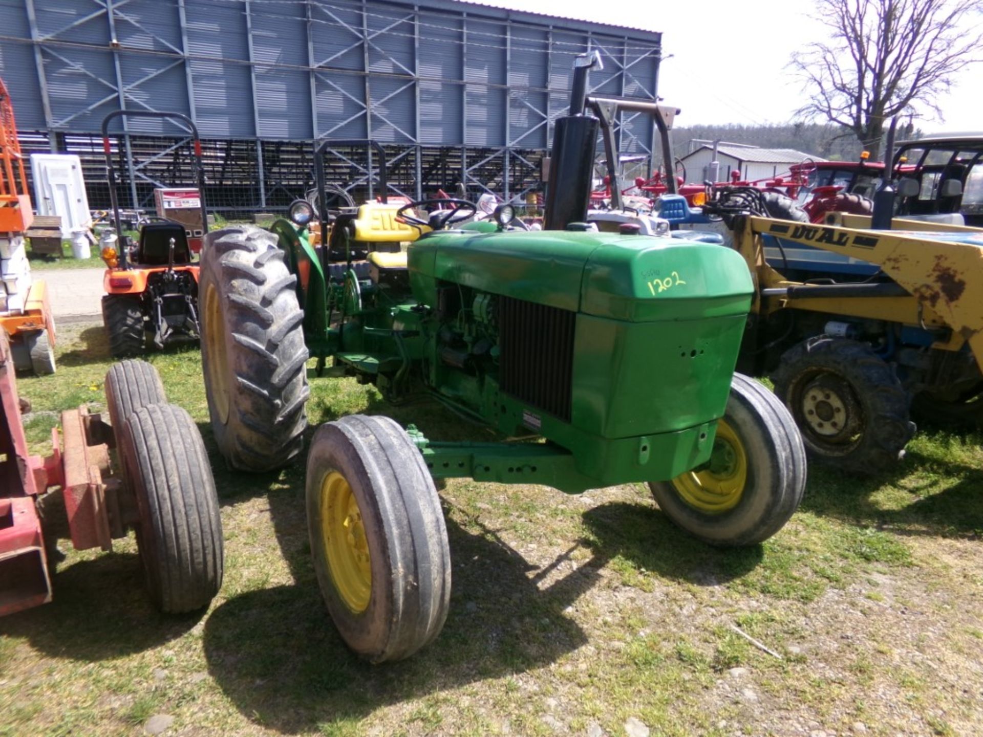 JD 2040, 2WD, Wide Front, Rear Hydraulics, 3pt, PTO, Ser. 205677 - New Motor & Clutch (5510) - Image 2 of 3