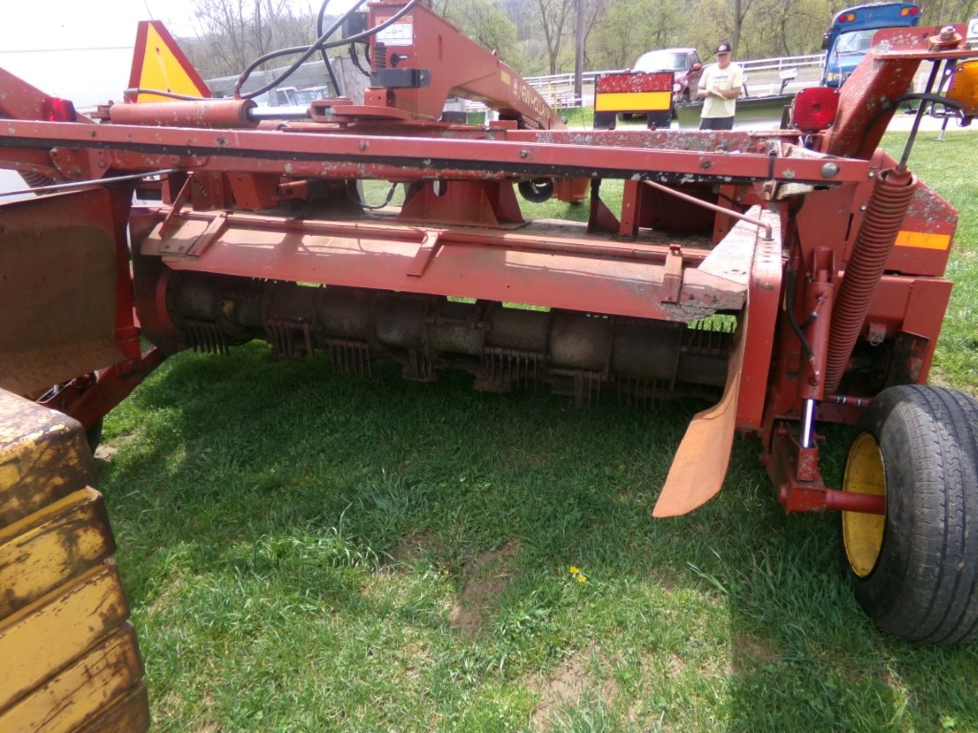 New Holland 1432 Center Pivot Discbine Mower, w/Impellers (4317) - Image 2 of 3