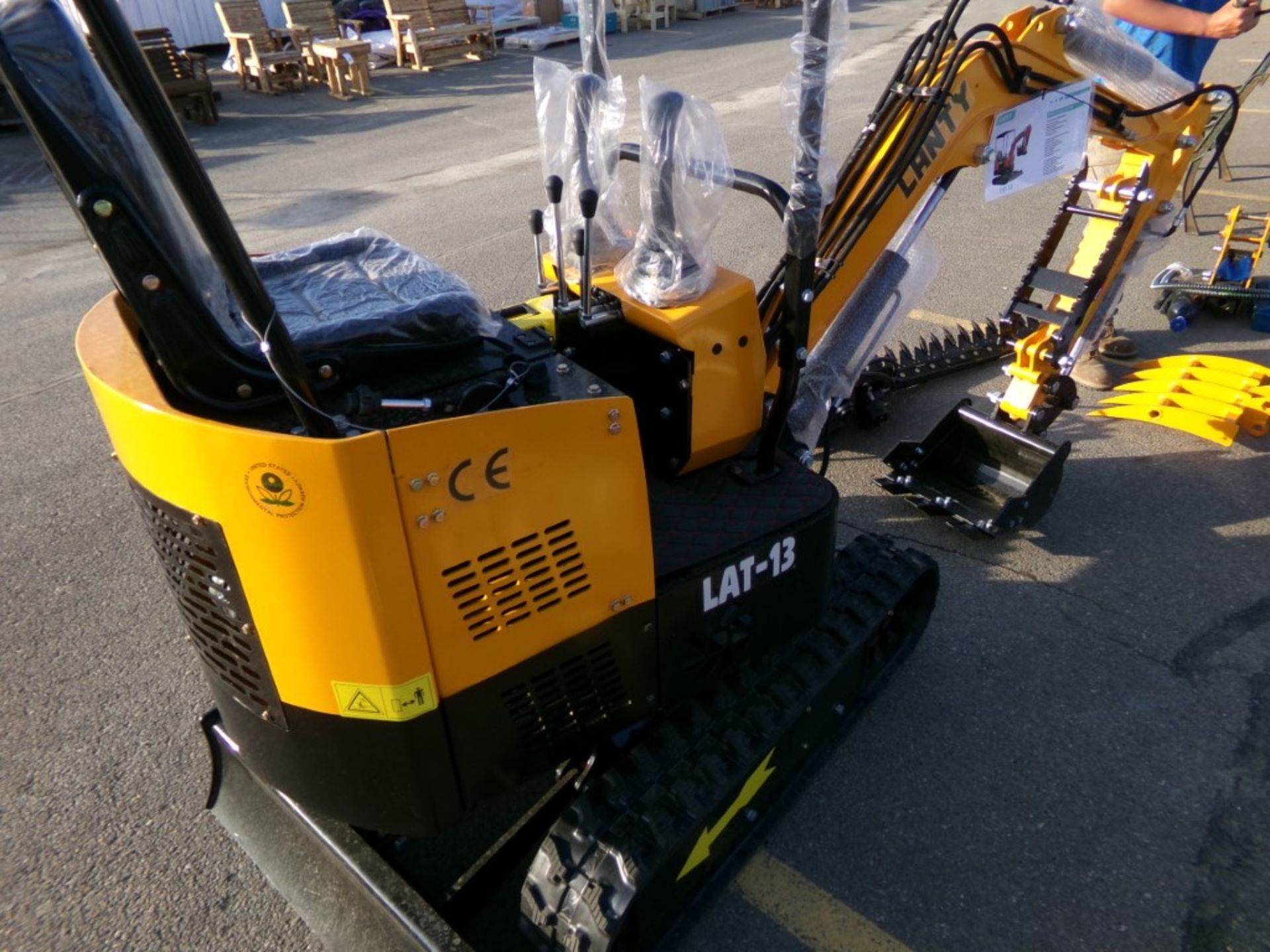 New Mini Excavator, Lanty LAT13, Yellow, Ser. 240271 (4673) - Image 2 of 2