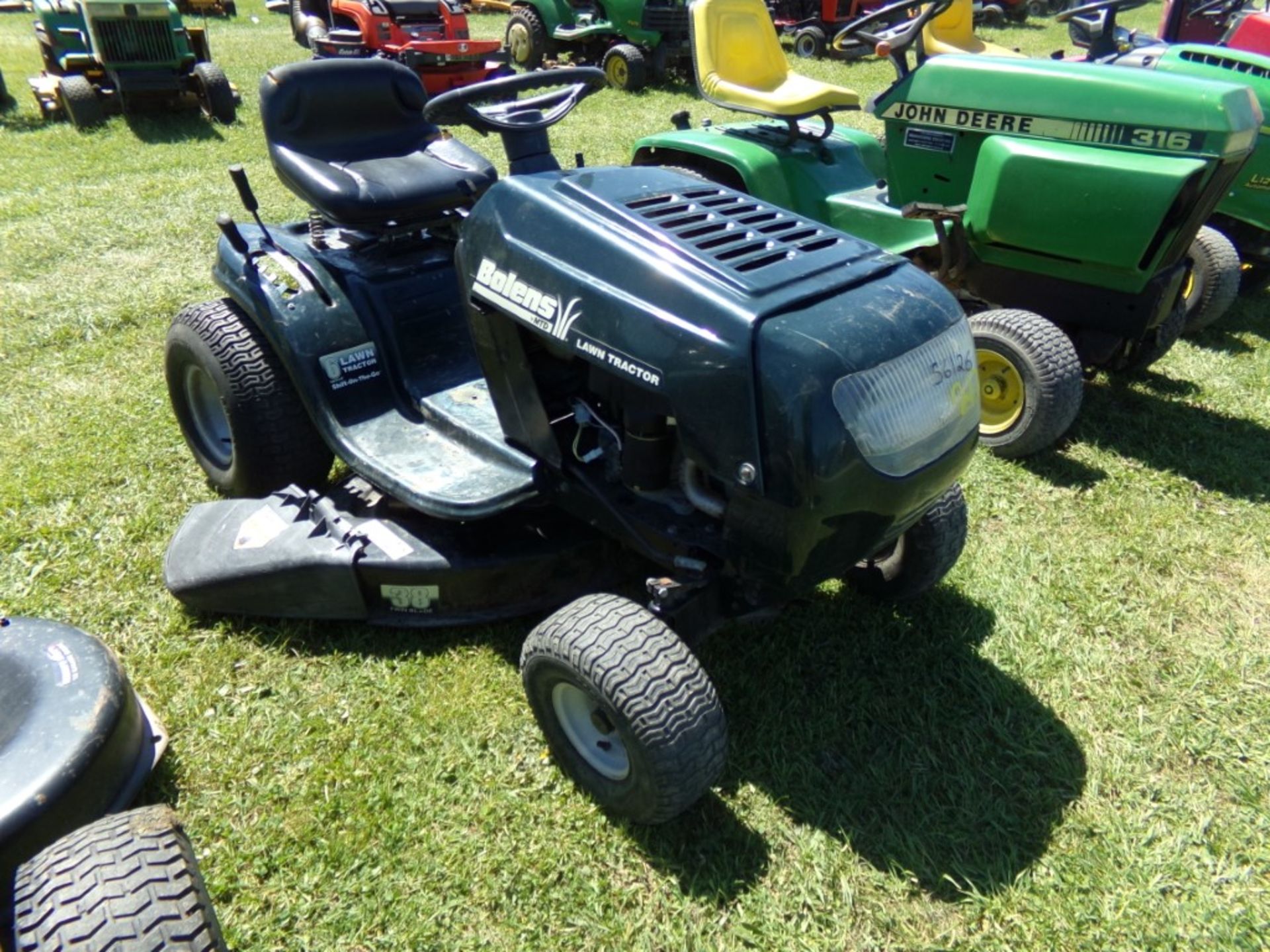 Bolens MTD 6 Speed Lawn Tractor with 38'' Deck and 13.5 HP Motor (6126) - Image 2 of 2