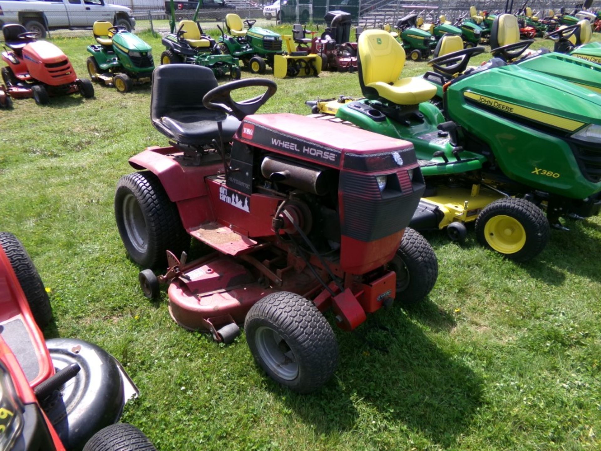 Wheel Horse/Toro Automatic with 42'' Deck, Hydraulic Lift, 1632 Hrs, Runs and Works (5017) - Image 2 of 2