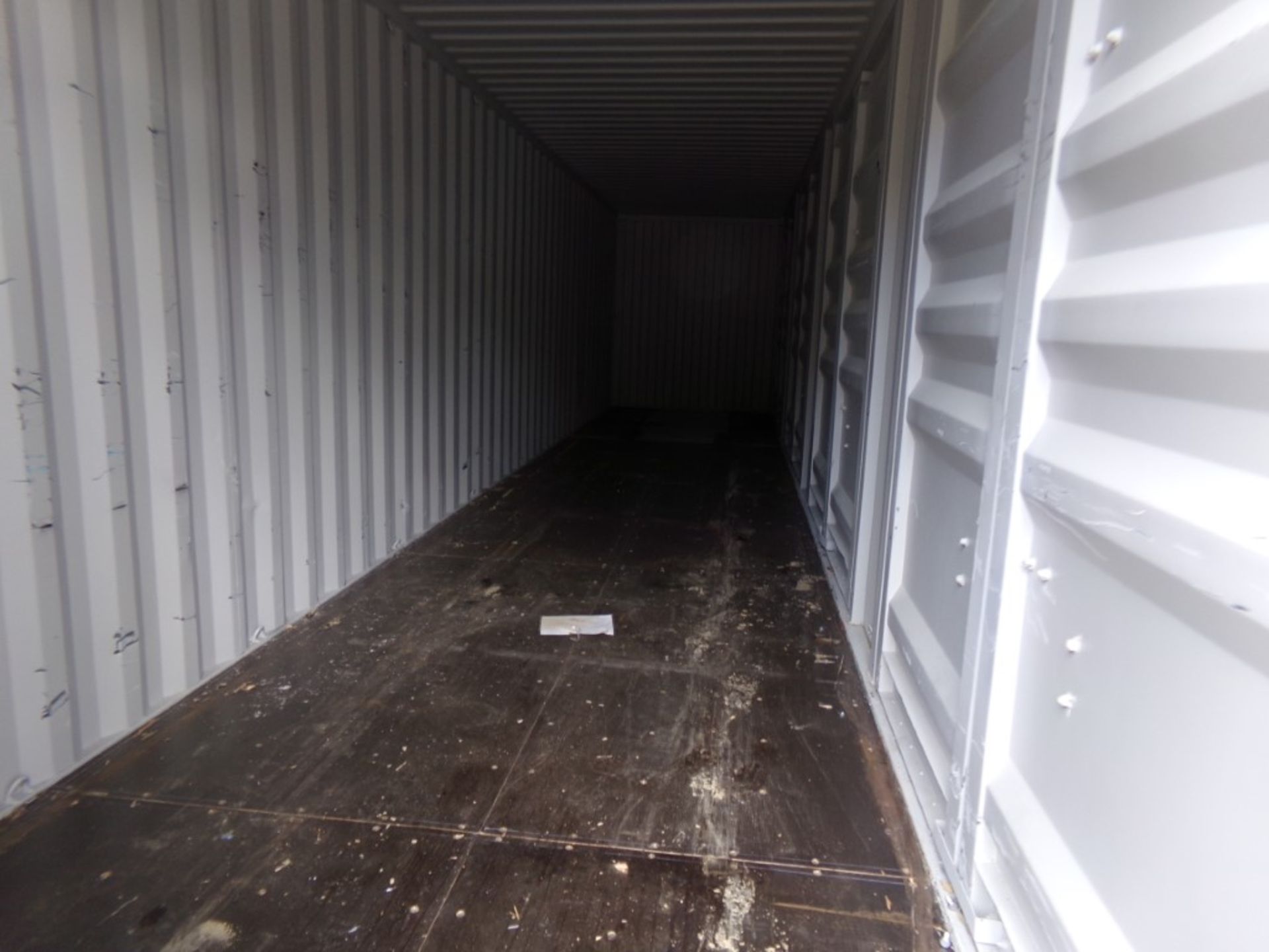 New 40' Container wirh (4) Side Access Doors and Barn Doors on 1 End, Cont. # CFGU4001973 - Image 4 of 5