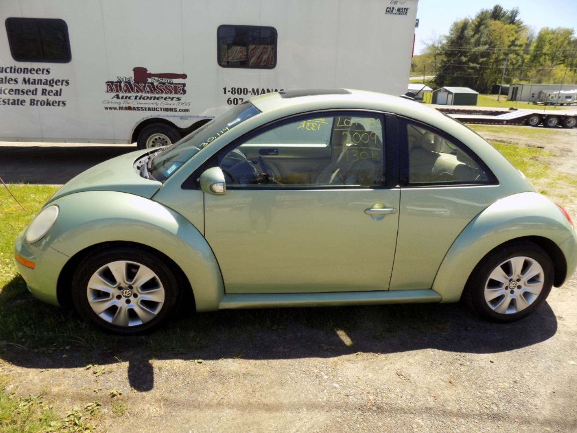 2009 Volkswagen Beetle S, 5-Speed Man, Leather, Sunroof, Green, 130,114 Mi, Vin# 3VWRG31C39M503848 - - Image 2 of 4