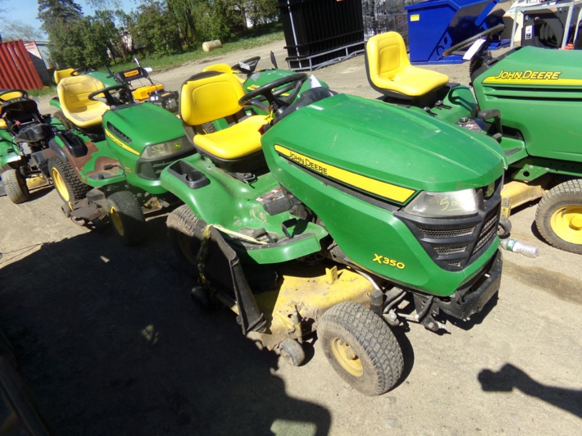 JD X350, 48'' Deck, Hydro, 18.5 HP, 337 Hrs, s/n 075732 - Image 2 of 2