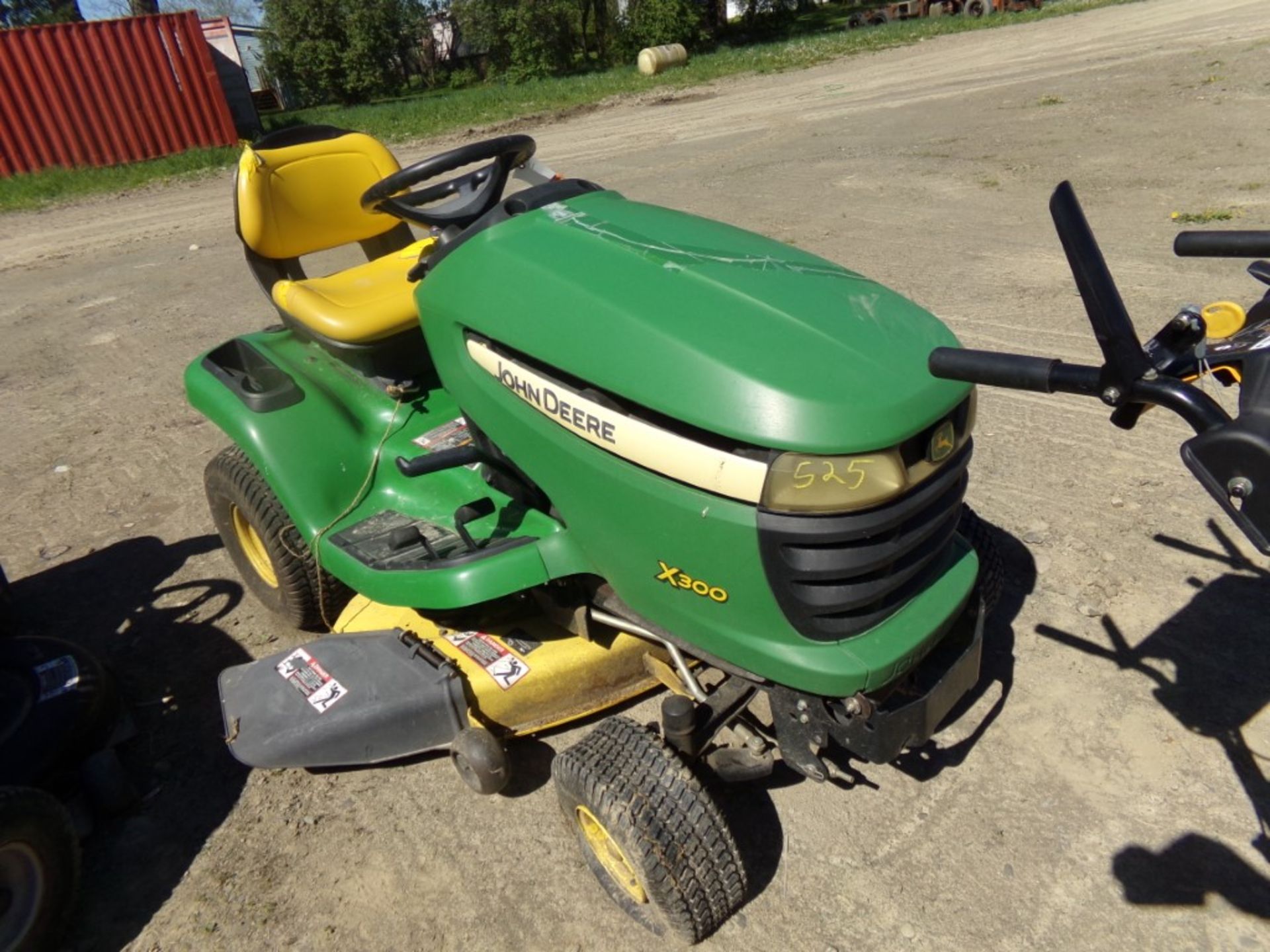 JD X300, 42'' Deck, Hydro, 17 HP, 729 Hrs, s/n 087565 - Image 2 of 2