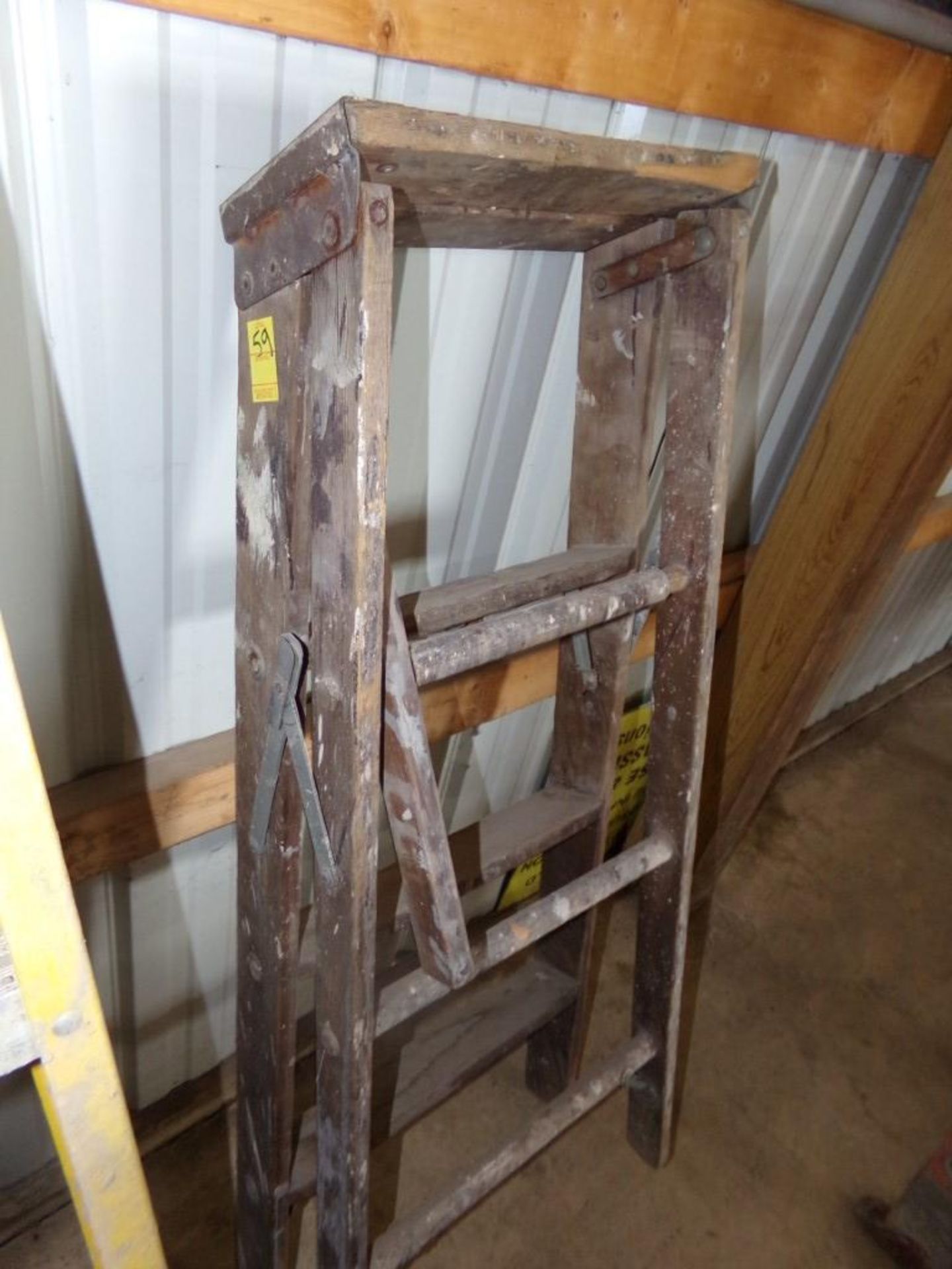 4' Wooden Step Ladder