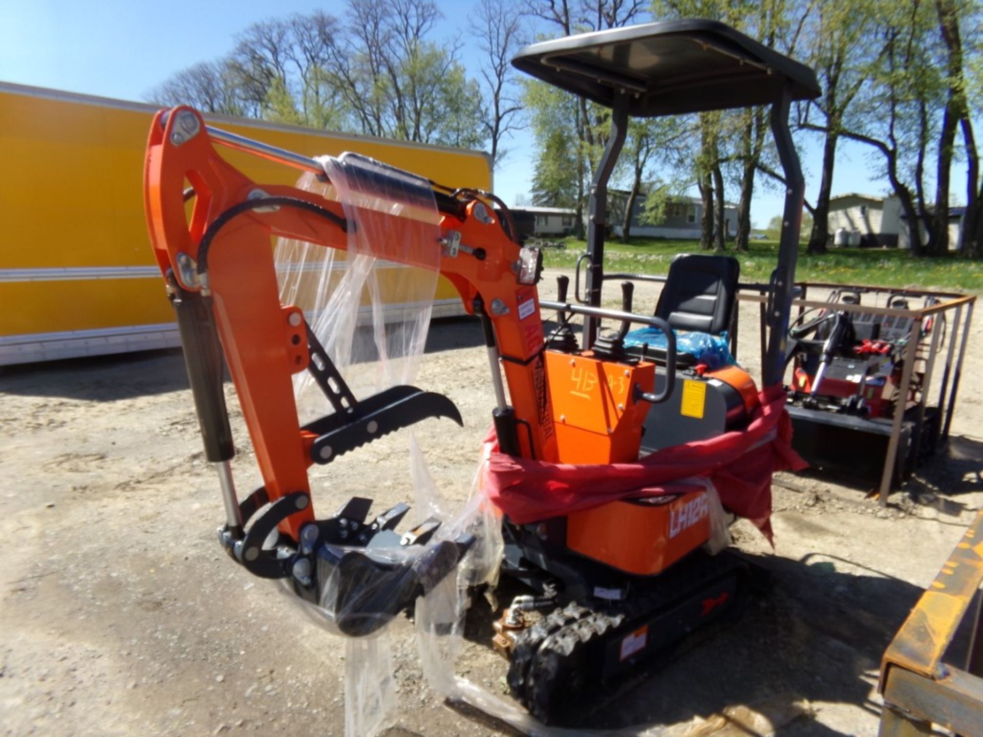 New AGT Industrial LH12R Mini Excavator with 16'' Bucket and Canopy, Stationary Thumb, Grader Blade - Image 2 of 6
