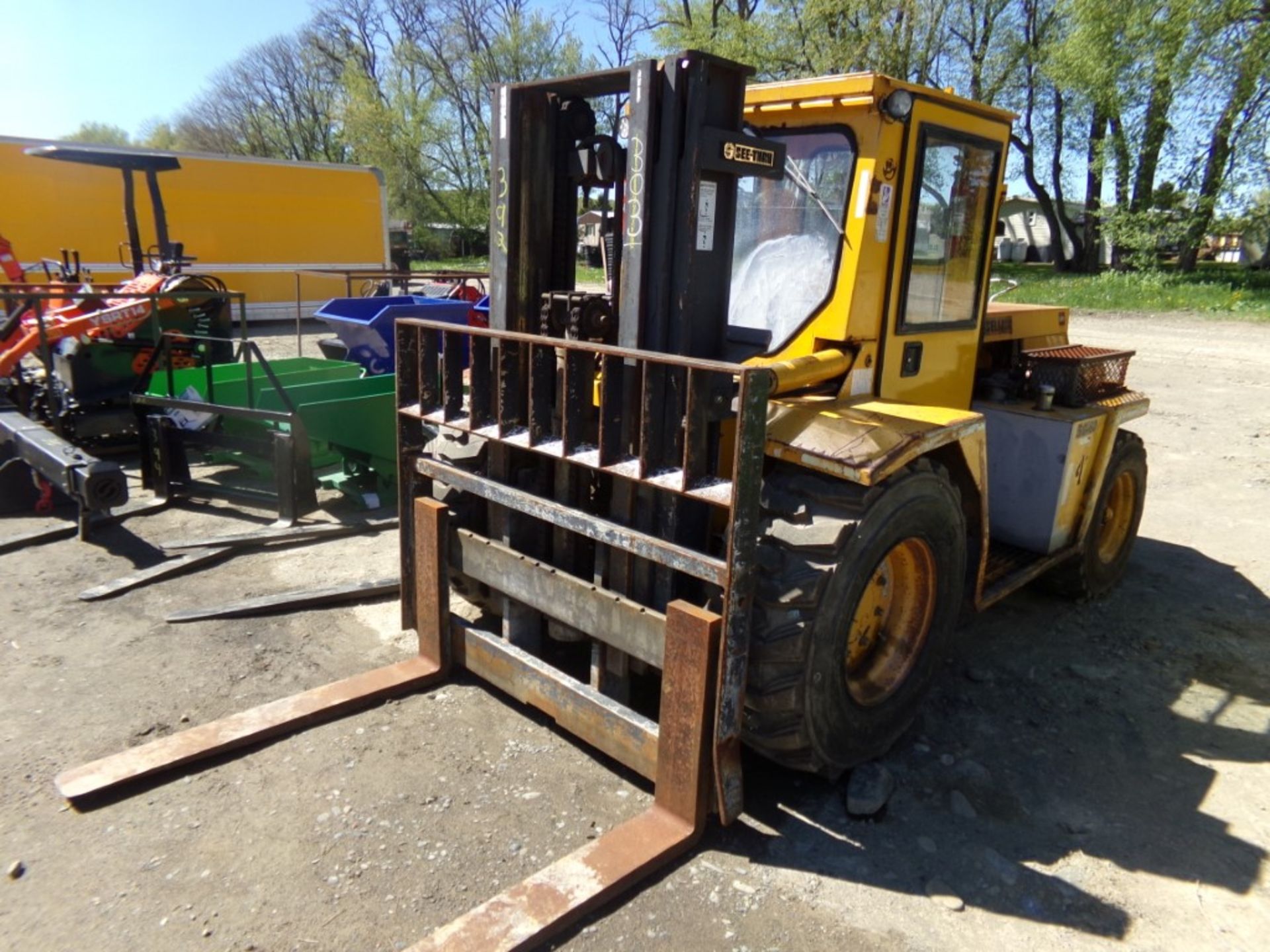 Sellick SG-60 Propane Forklift, Full Cab, New Rubber, See Thru Triple Mast, 46'' Forks, 6000 LB