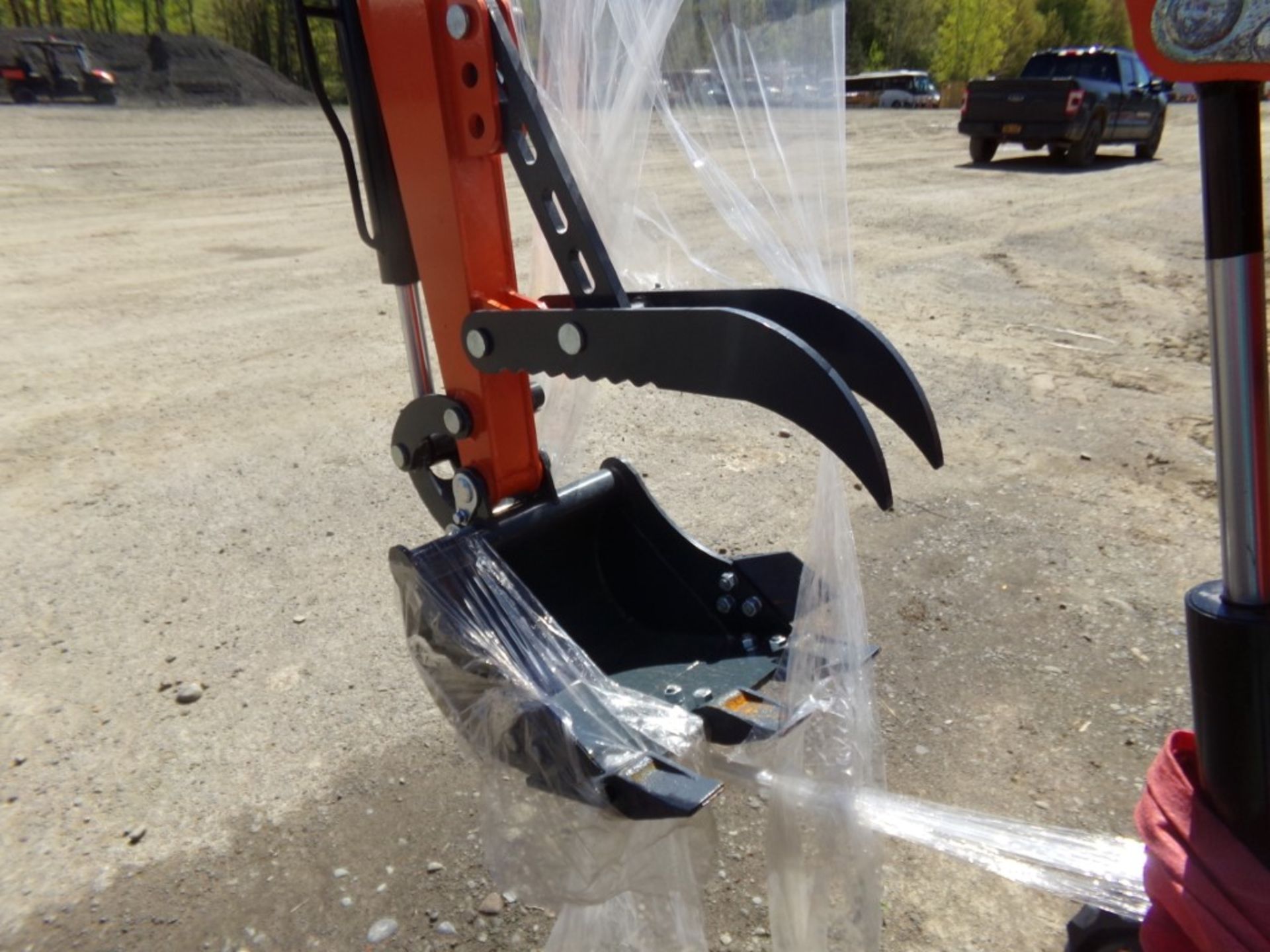 New AGT Industrial LH12R Mini Excavator with 16'' Bucket and Canopy, Stationary Thumb, Grader Blade - Image 5 of 6