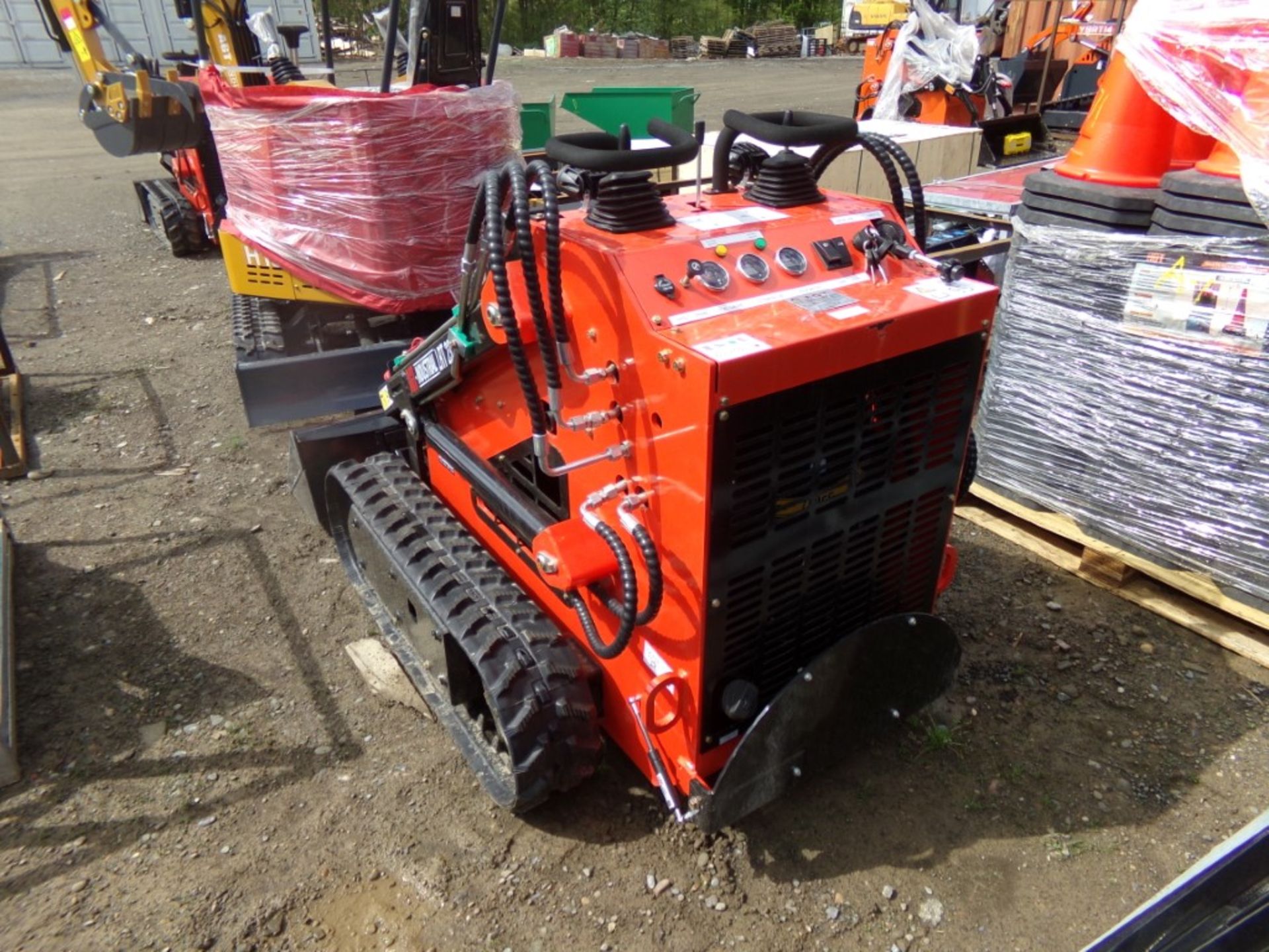 New Red AGT Industrial LRT23 Gas Mini Skid Loader with 44'' Bucket - Image 2 of 2