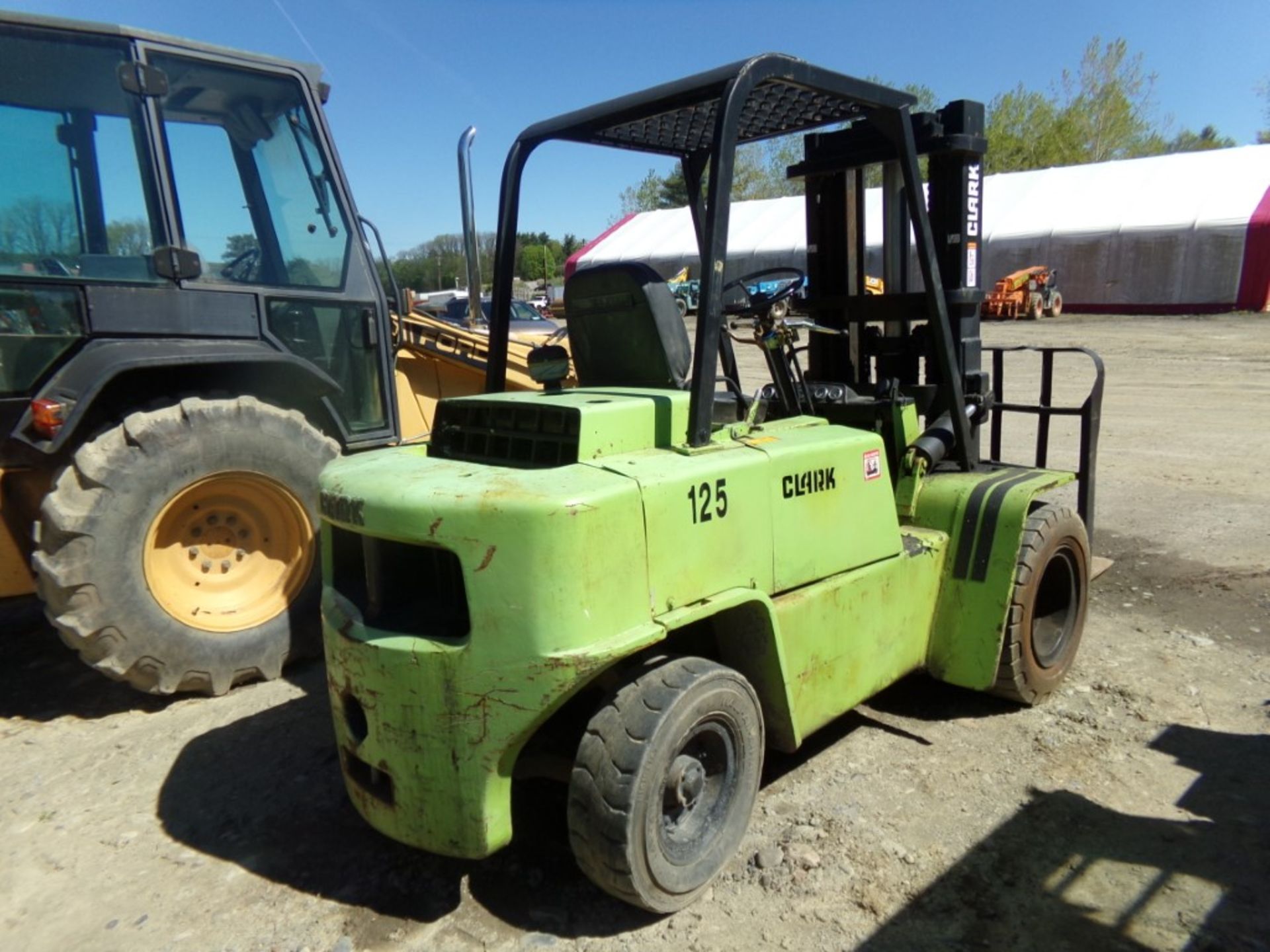 Clark 6500-HY60 Dual Wheeled Forklift, Gas, 6000 LB Capacity, 7'' Wide Forks, Triple Mast, 2904 Hrs. - Image 3 of 4