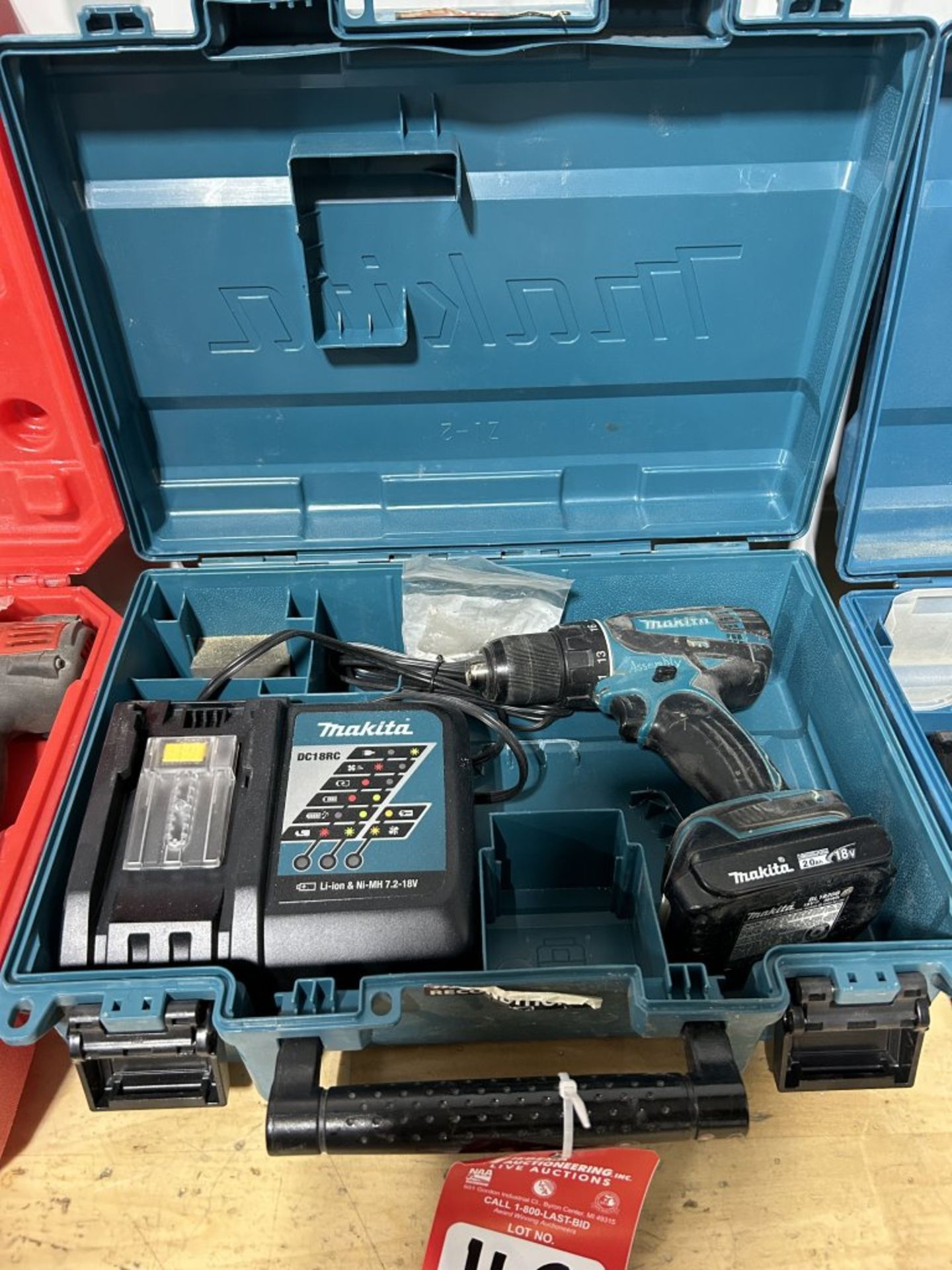MAKITA LXFD01 18V 2.0AH 1/2'' CORDLESS DRILL WITH CHARGER & CASE