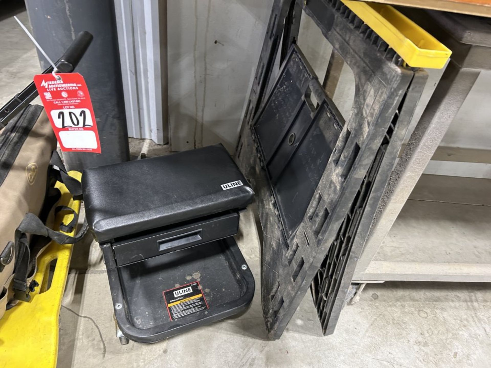 (2) JEEPERS CREEPERS, (2) ROLLING STOOLS, PORTABLE LUGGAGE STYLE TOOL BAG - Image 3 of 4