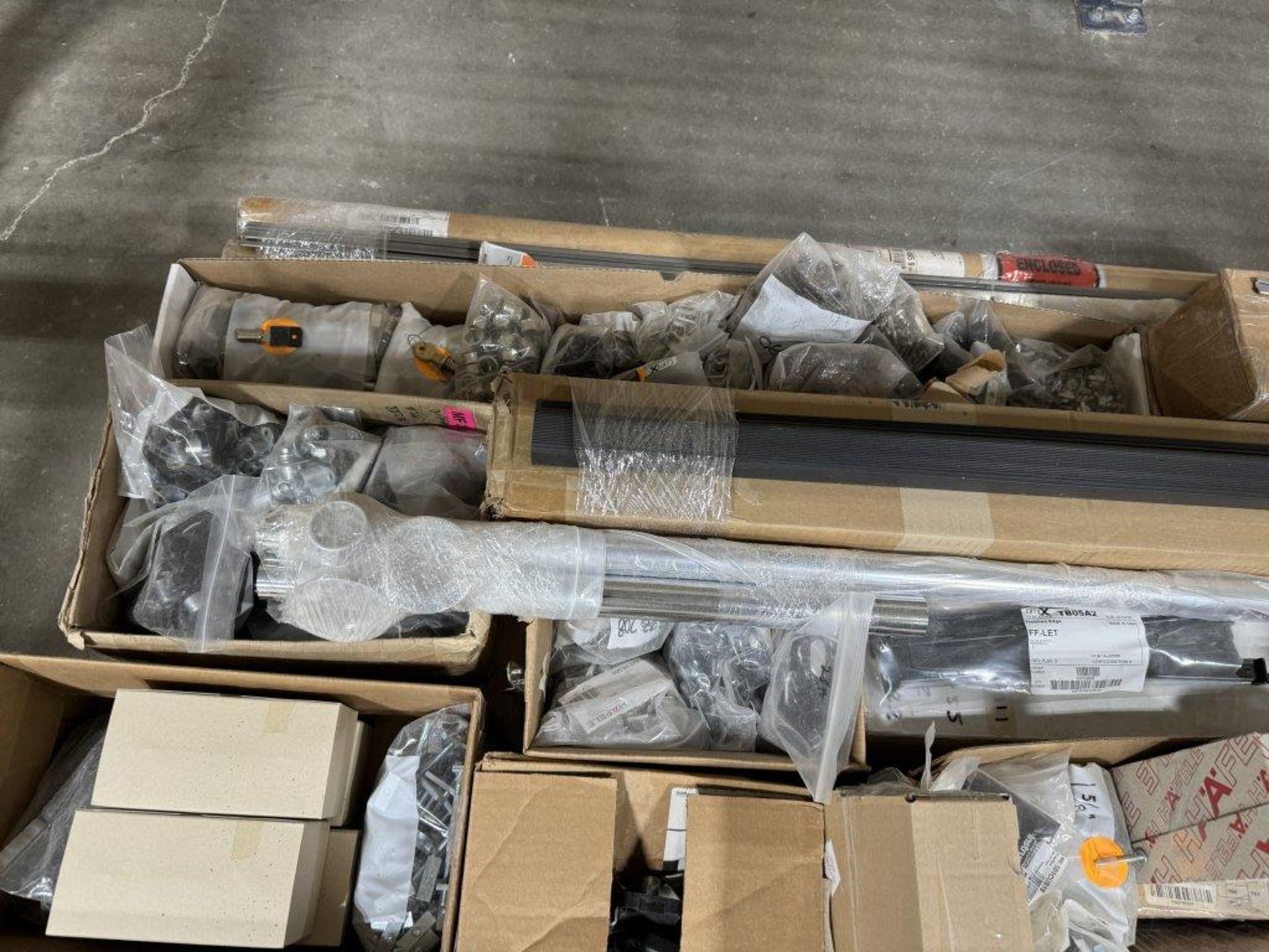 PALLET OF ASSORTED HARDWARE, FASTENERS, ETC. - Image 5 of 7