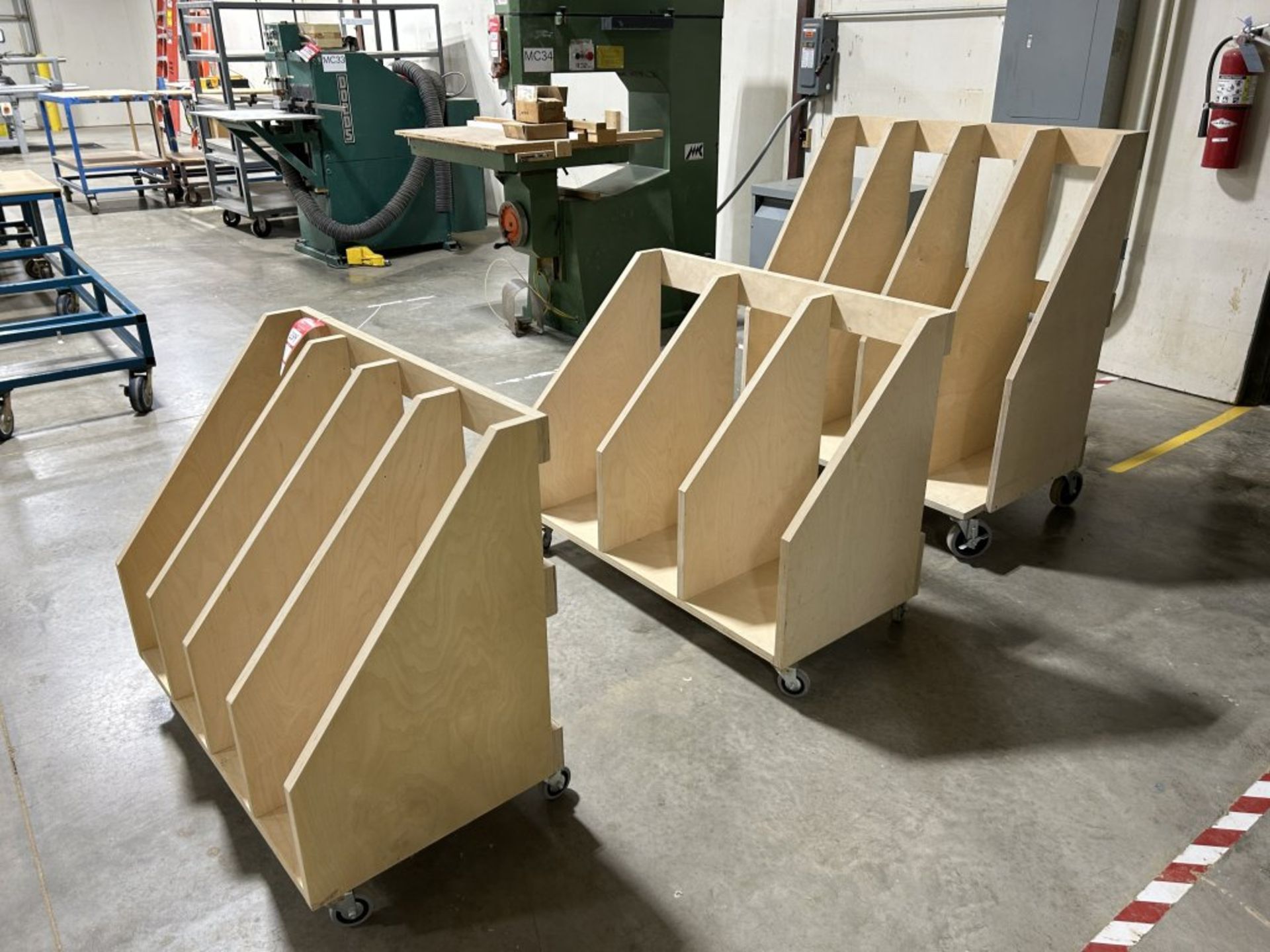 MATERIAL HANDLING CARTS (3) - Image 2 of 9