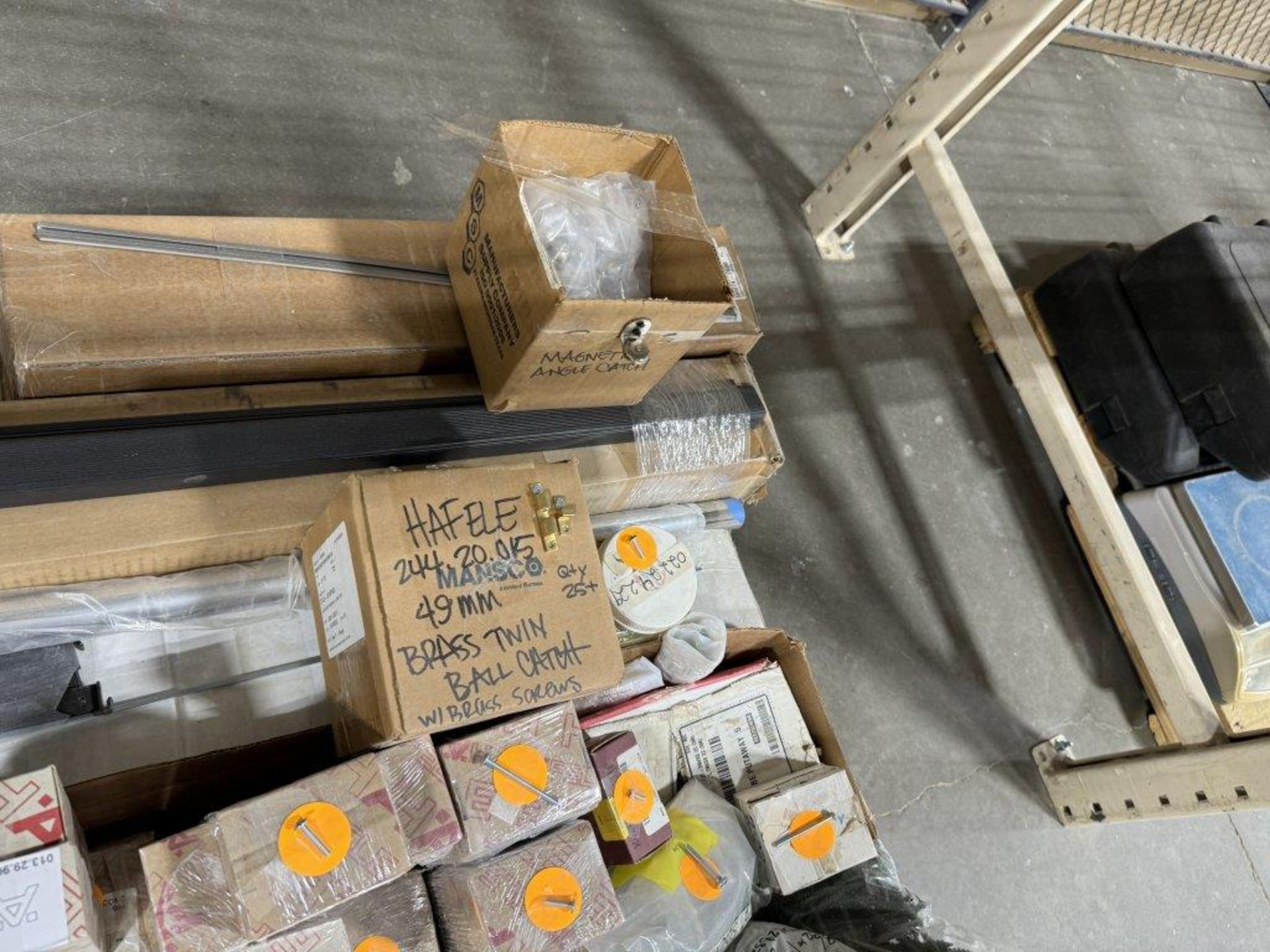 PALLET OF ASSORTED HARDWARE, FASTENERS, ETC. - Image 7 of 7