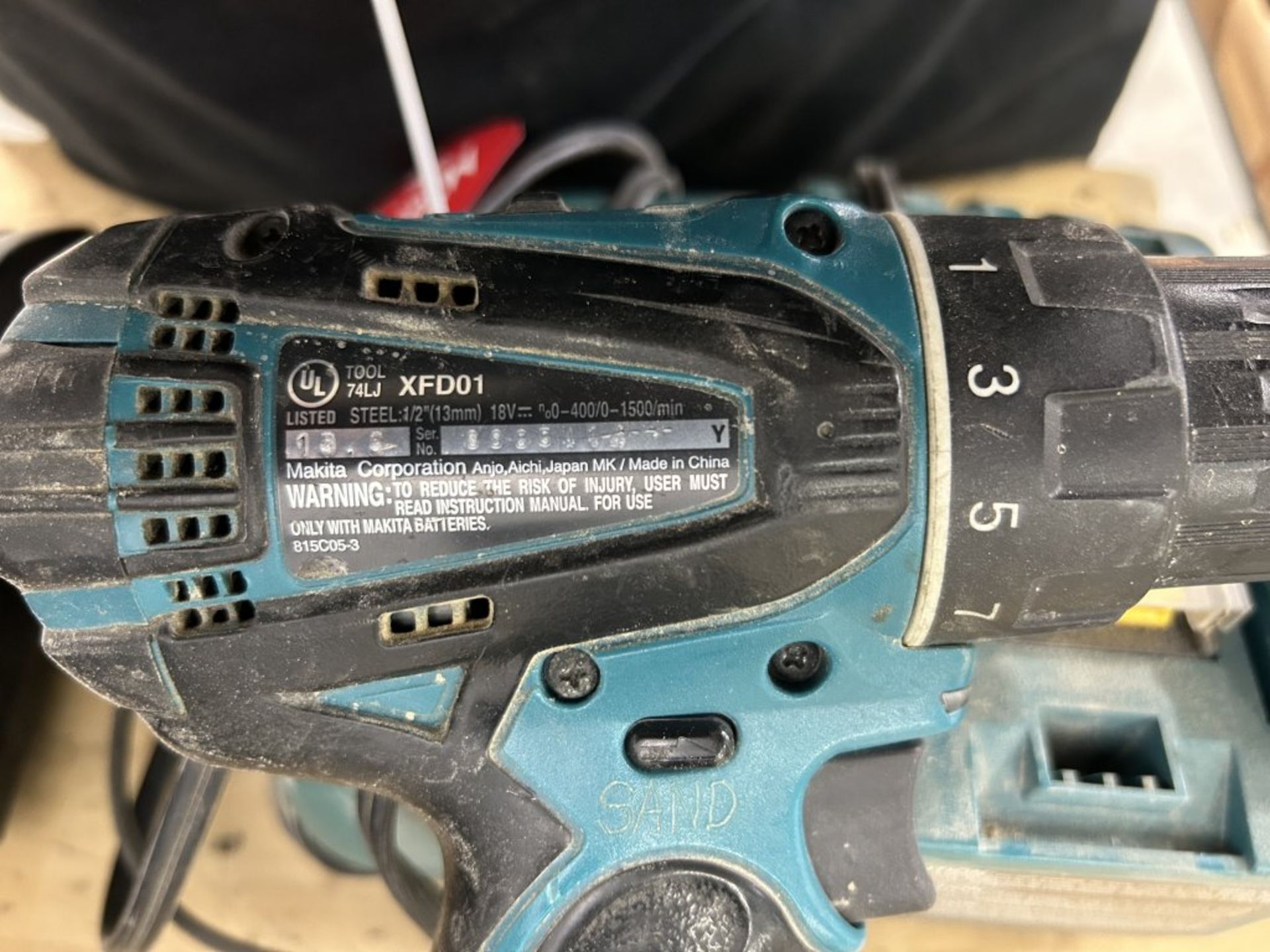 (3) MAKITA 18V CORDLESS DRILLS WITH BATTERIES AND CHARGER - Image 3 of 4