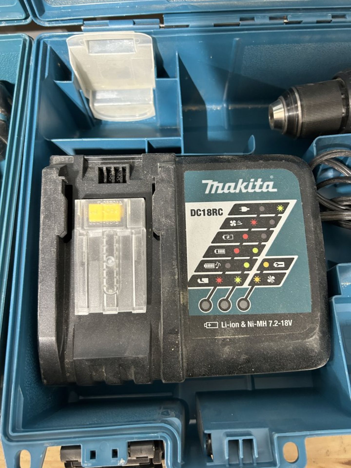 MAKITA XF003 18V 4.0AH 1/2'' CORDLESS DRILL, WITH CHARGER & CASE - Image 3 of 4
