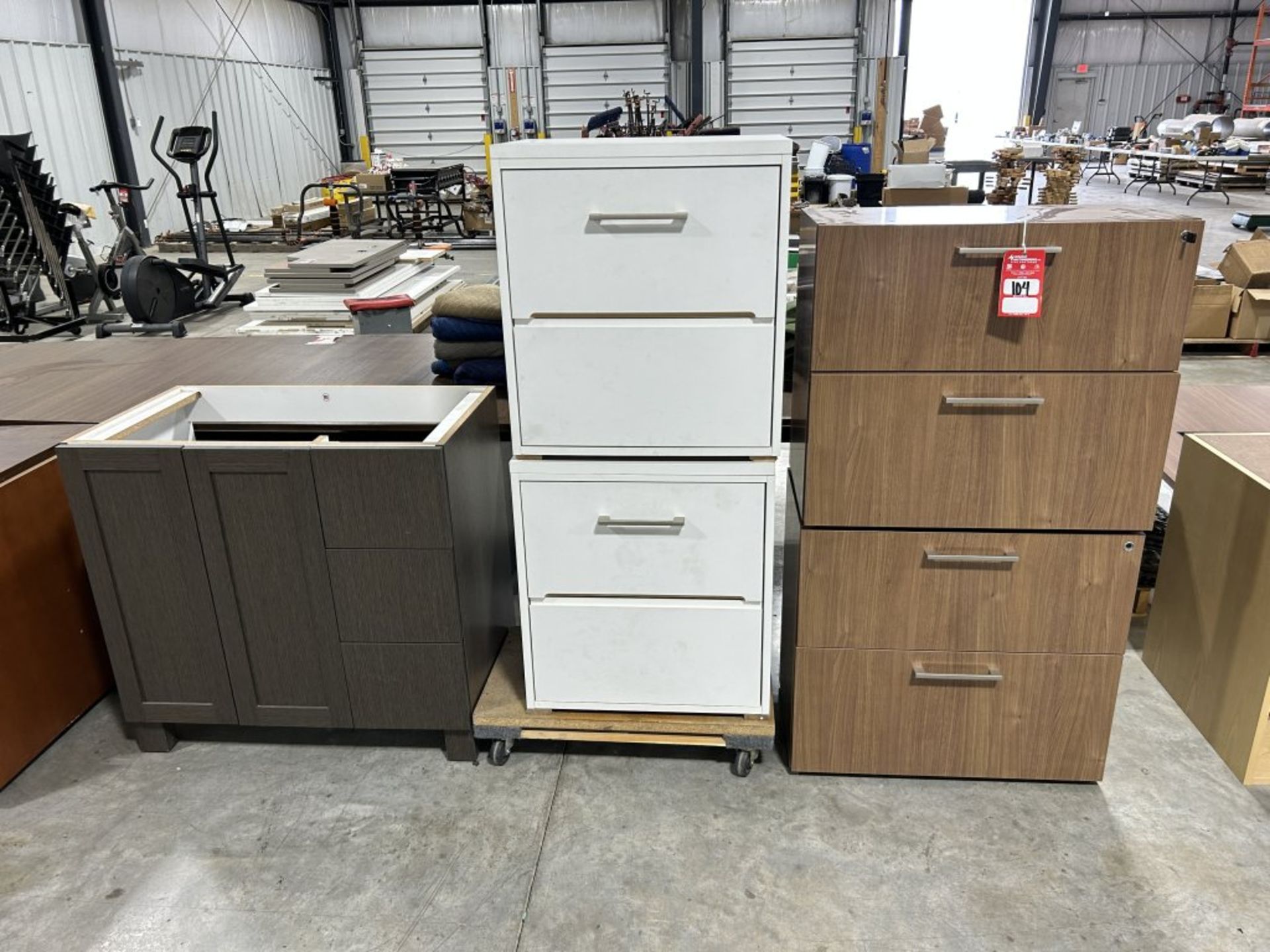 LOT OF (2) MATCHING 29-3/4'' X 17'' 2-DRAWER FILE CABINETS, LOCKABLE WITH KEY AND (2) MATCHING