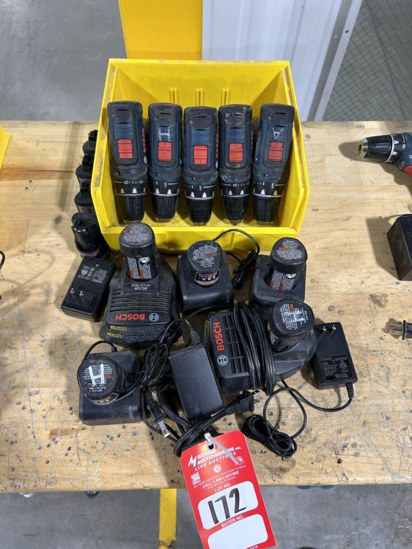 (5) BOSCH LITHIUM ION 12V MAX CORDLESS DRILLS, (14) BATTERIES, AND (6) CHARGERS