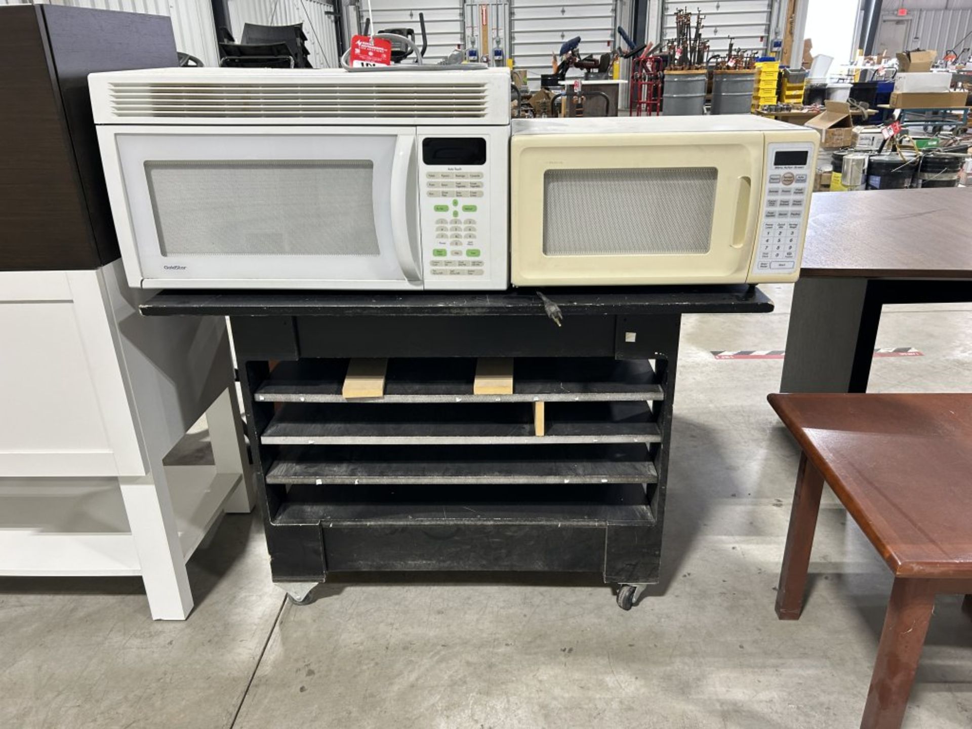 GOLDSTAR 30'' X 15'' MICROWAVE, PANASONIC 22'' X 16'' MICROWAVE, AND ROLL-AROUND MATERIAL CART