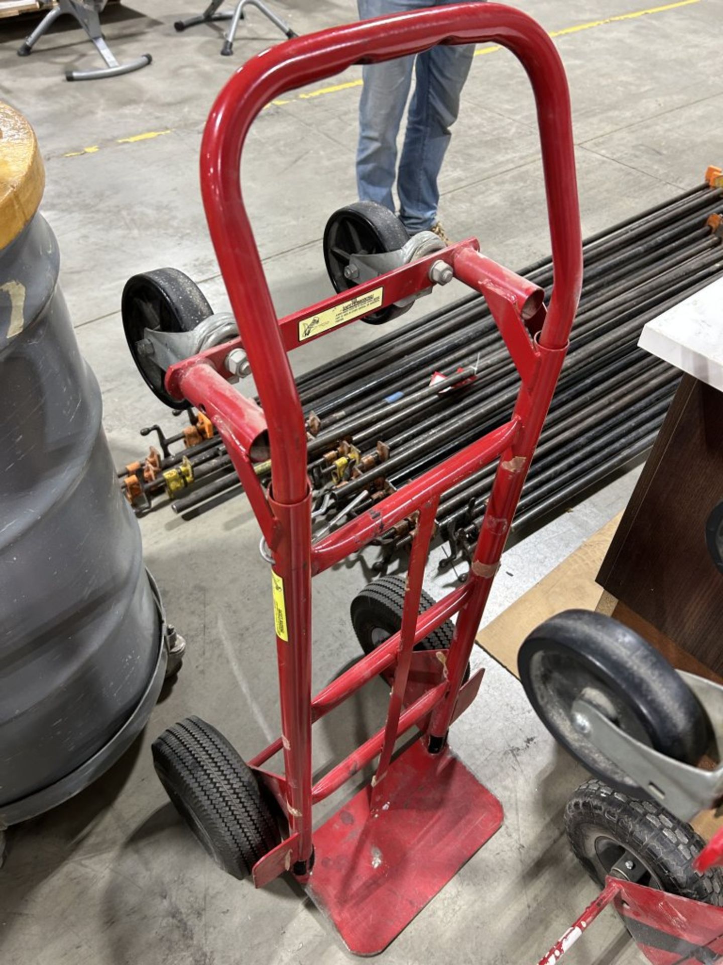 HAND TRUCKS, WITH PNEUMATIC TIRES (2) - Image 3 of 5