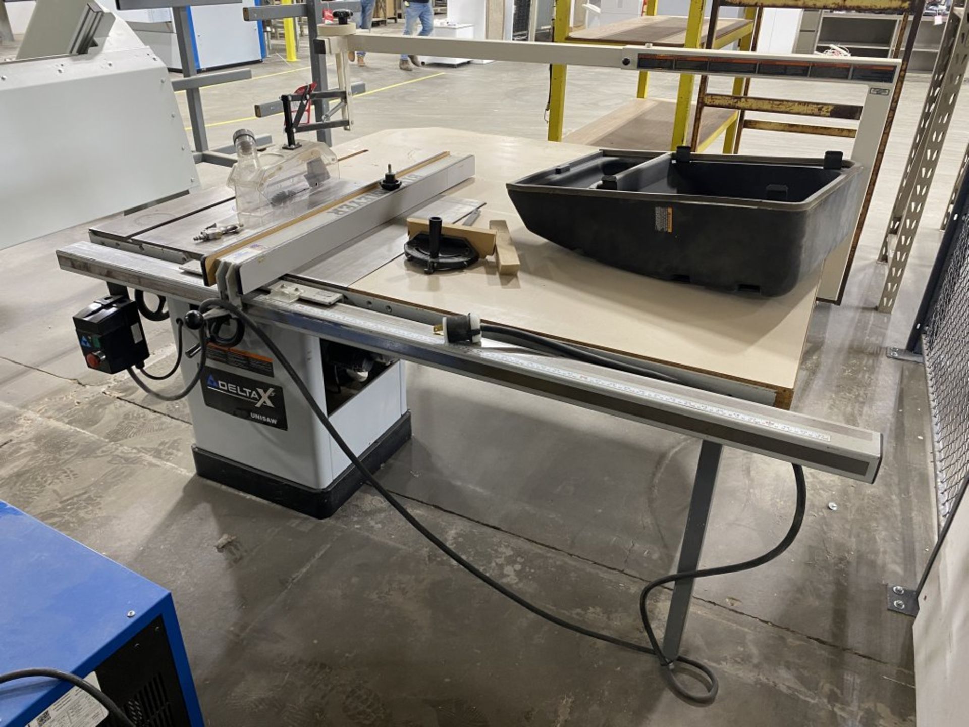 DELTA X5 UNISAW TABLE SAW, SINGLE PHASE, WITH EXTENSION, S/N: 05H108224 - Image 2 of 9