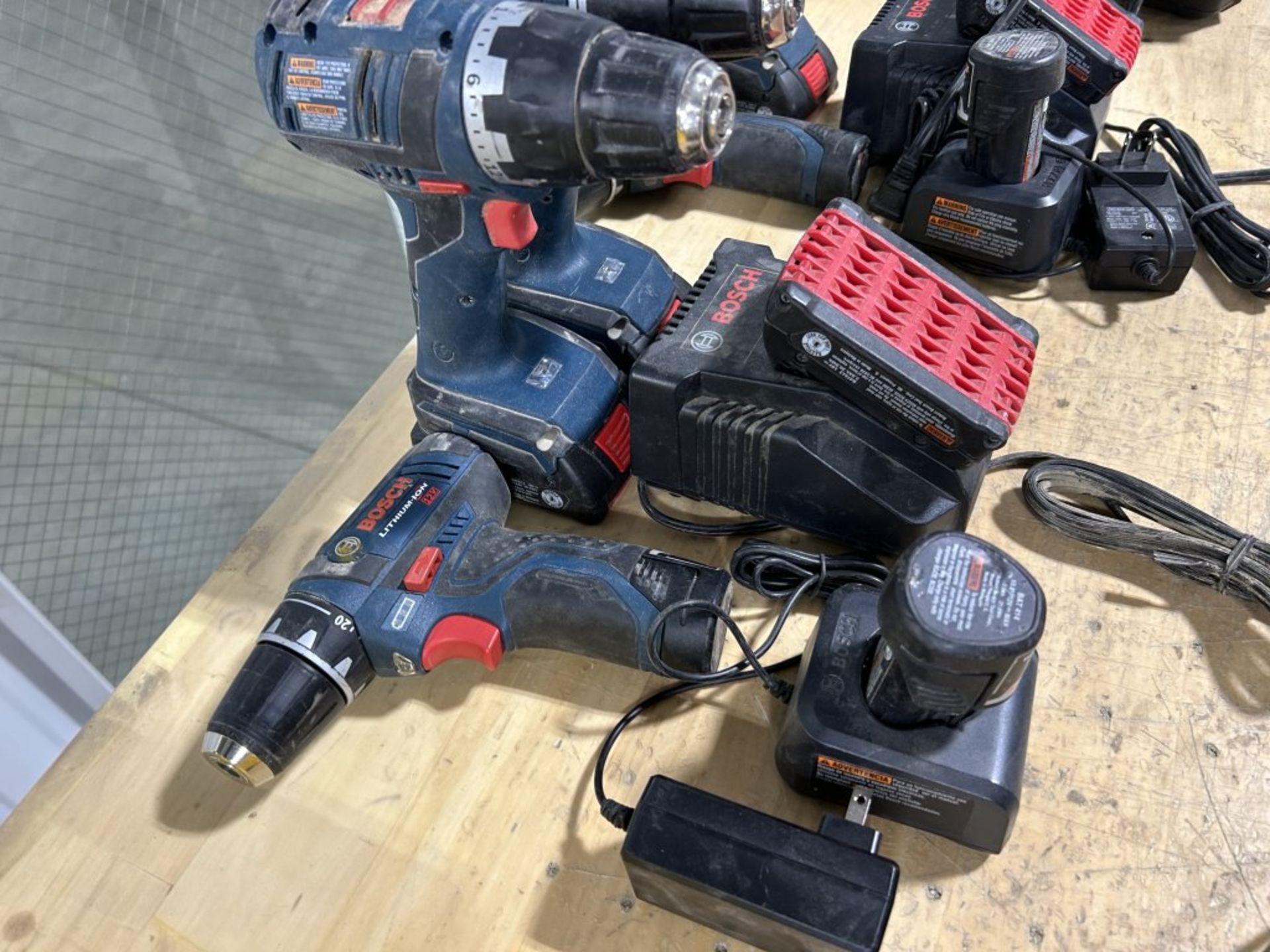BOSCH LITHIUM ION 18V & 12V CORDLESS DRILLS, WITH BATTERIES AND CHARGER, AND (1) BOSCH LITHIUM ION - Image 2 of 2