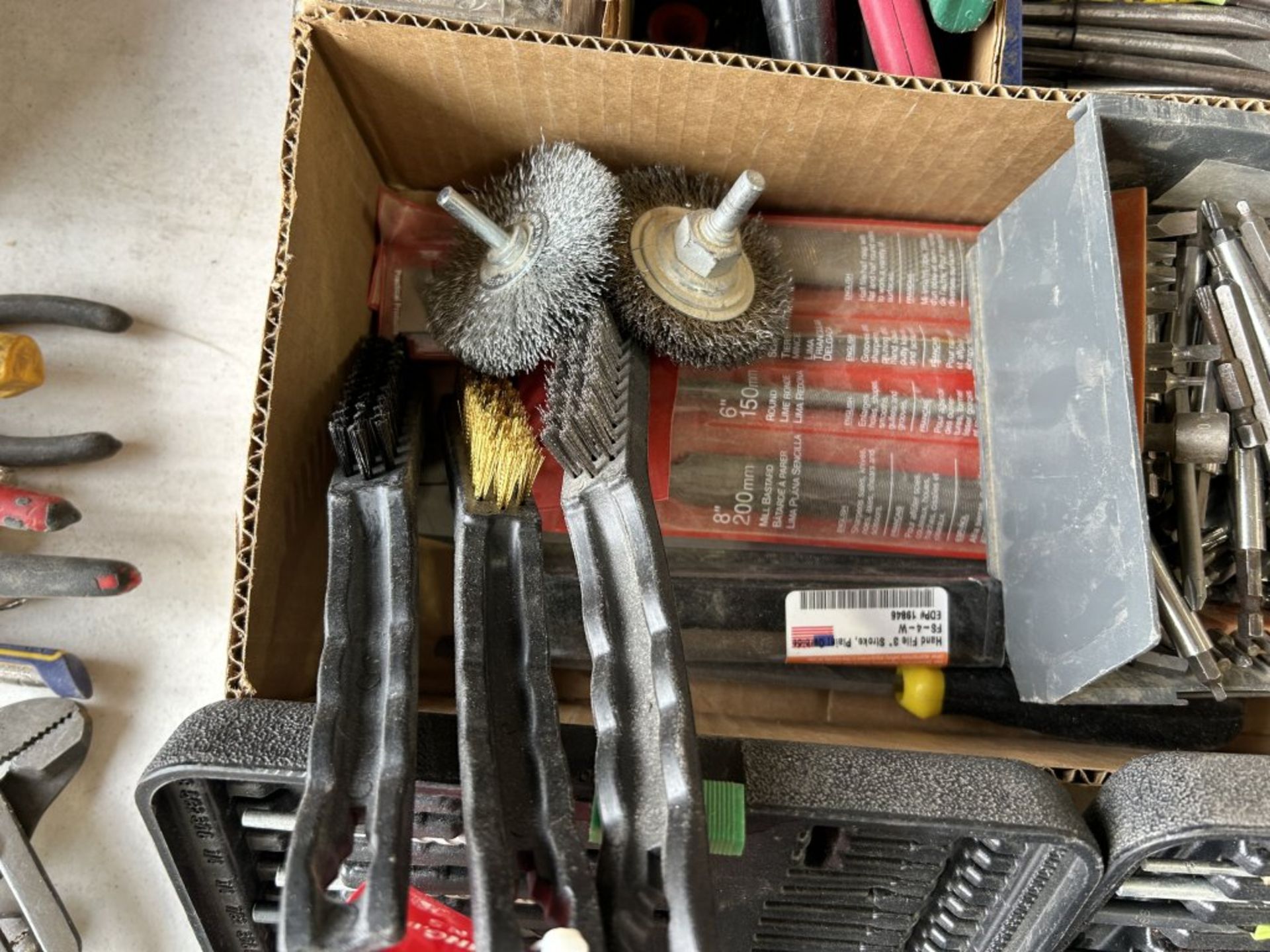 ASSORTED HAND TOOLS AND DRILL BITS, SCRAPERS, FILES, ETC. - Image 5 of 7