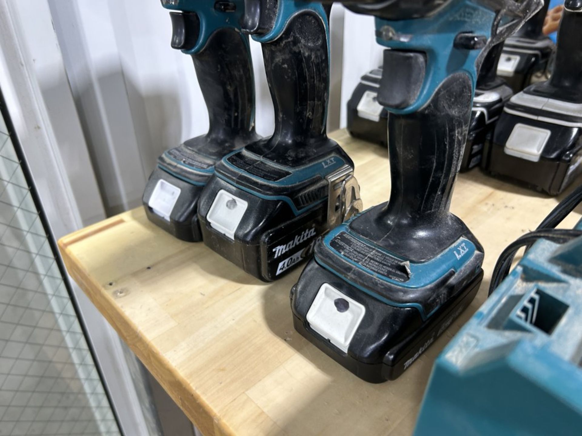 (3) MAKITA 18V CORDLESS DRILLS WITH BATTERIES AND CHARGER - Image 4 of 4