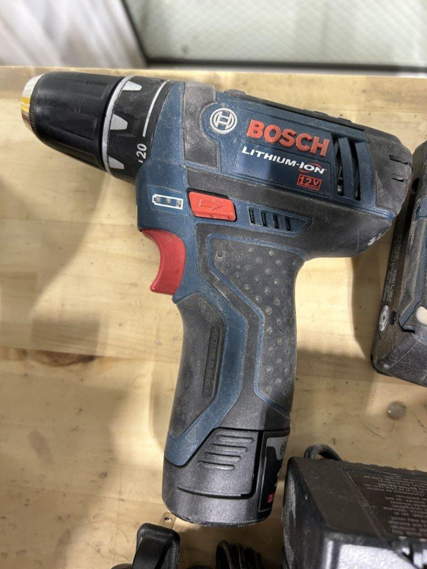BOSCH LITHIUM ION 18V & 12V CORDLESS DRILLS, EACH WITH 2 BATTERIES AND CHARGER - Image 3 of 3