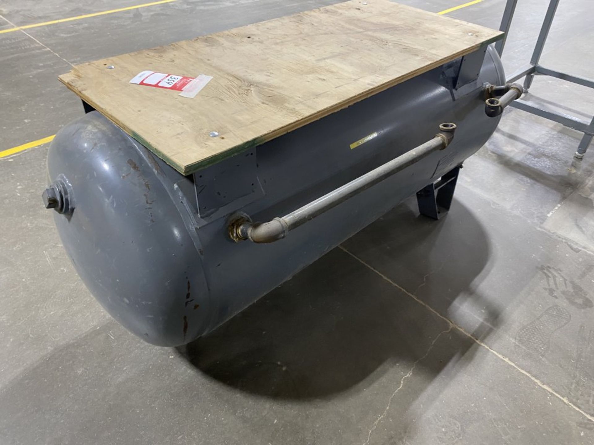 AIR TANK, 64'' X 24'' - Image 4 of 5