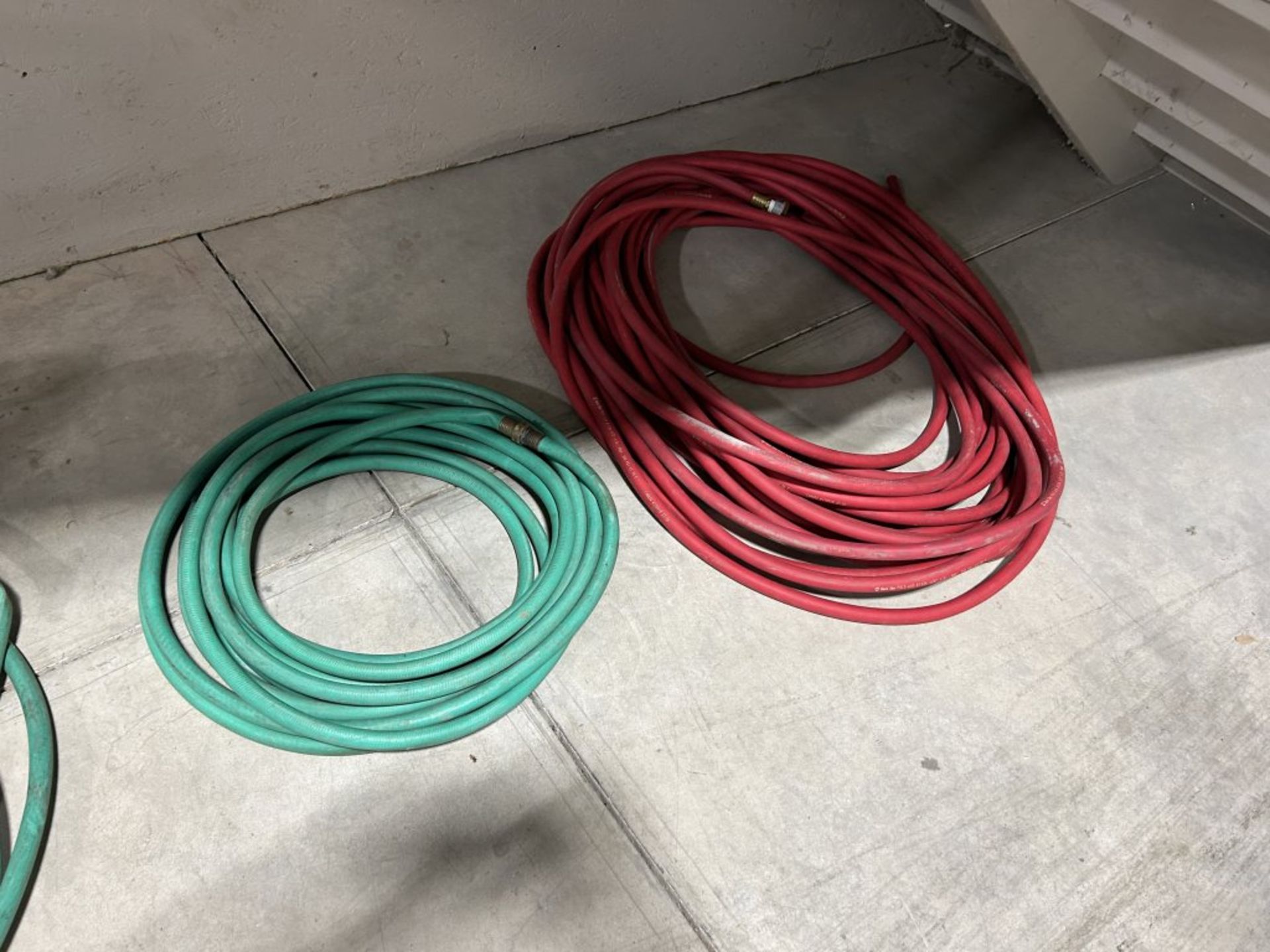 ASSORTED WATER HOSES AND HOSE REEL - Image 5 of 5