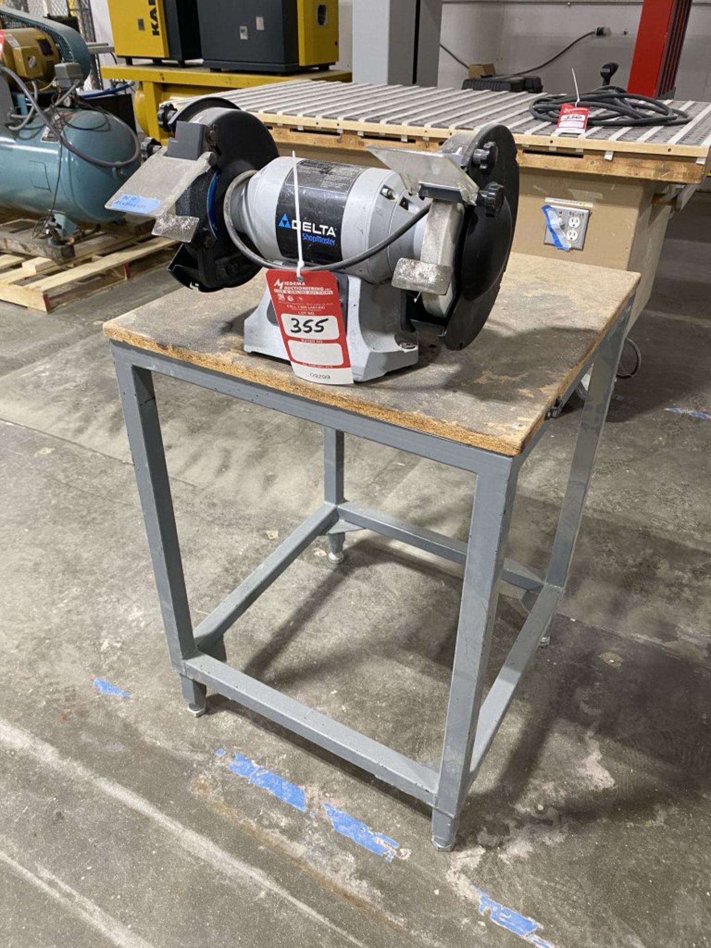 DELTA SHOPMASTER BENCH GRINDER, WITH METAL STAND