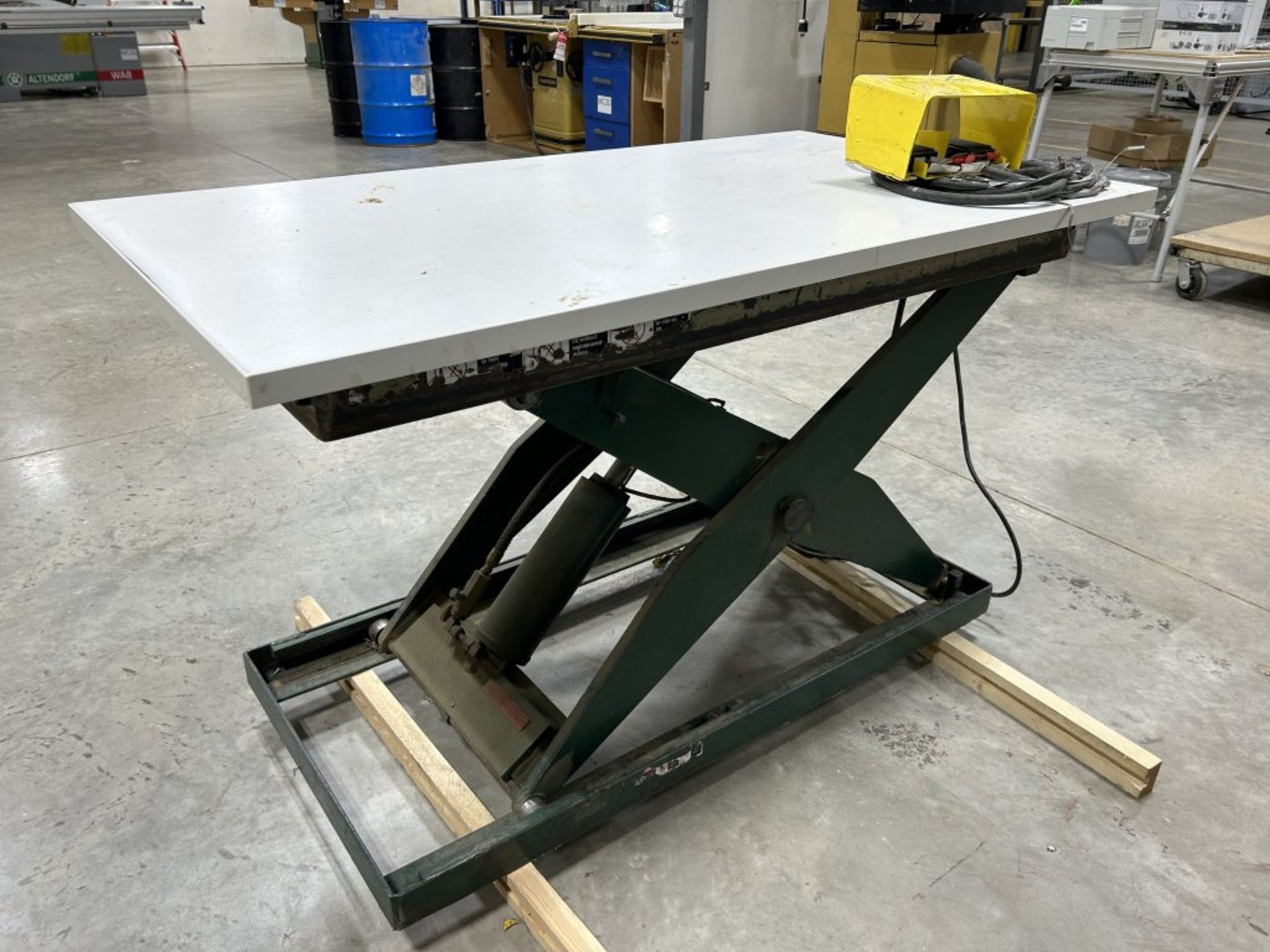LIFT TABLE, ELECTRIC, 54'' X 30'' - Image 3 of 6