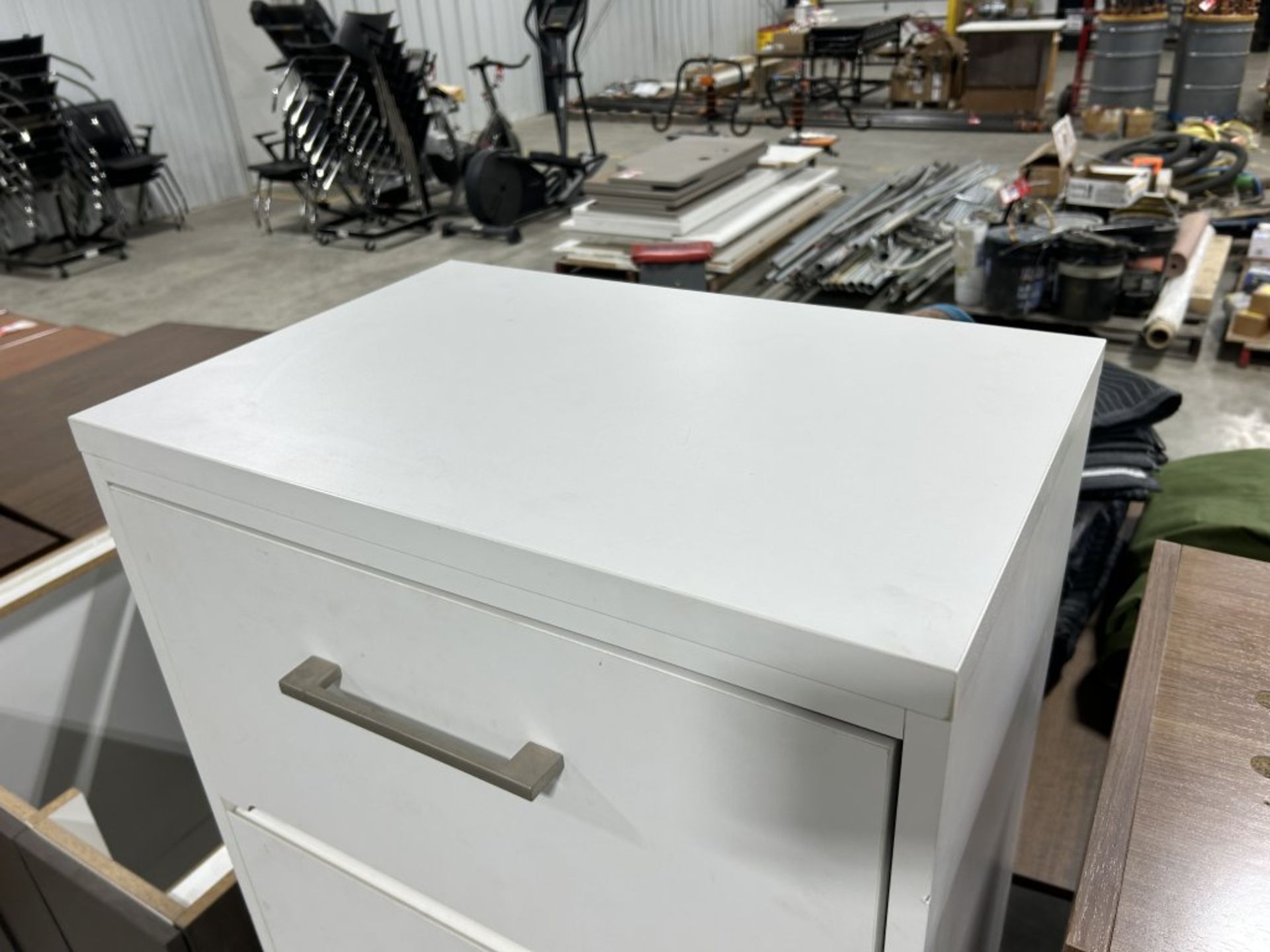 LOT OF (2) MATCHING 29-3/4'' X 17'' 2-DRAWER FILE CABINETS, LOCKABLE WITH KEY AND (2) MATCHING - Image 7 of 10