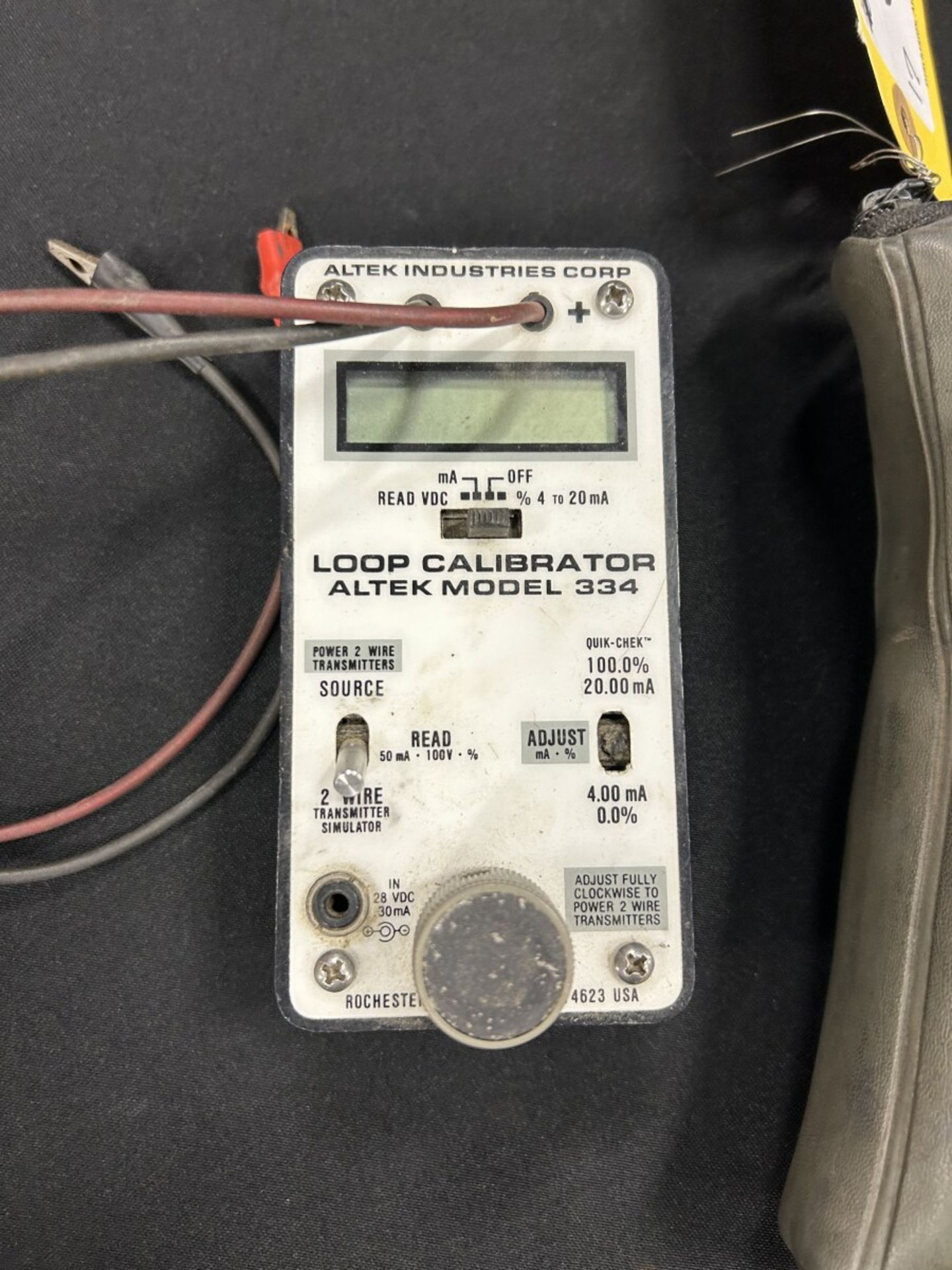 ALTK INDUSTRIES LOOP CALIBRATER MODEL: 334 W/ ASSORTED FLUKE CONNECTION WIRES - Image 2 of 5