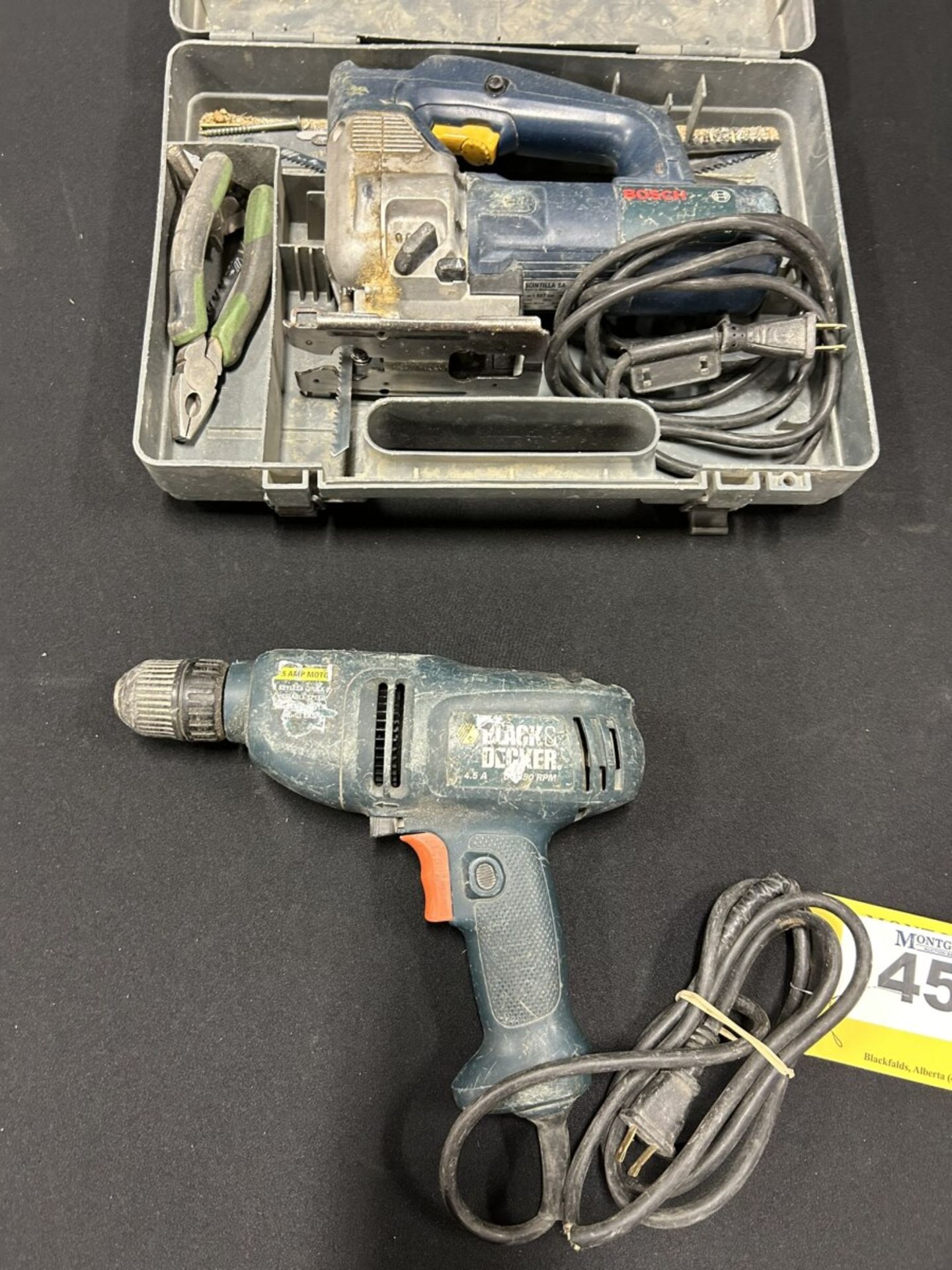 BOSCH JIG SAW W/ B&D CORDED DRILL