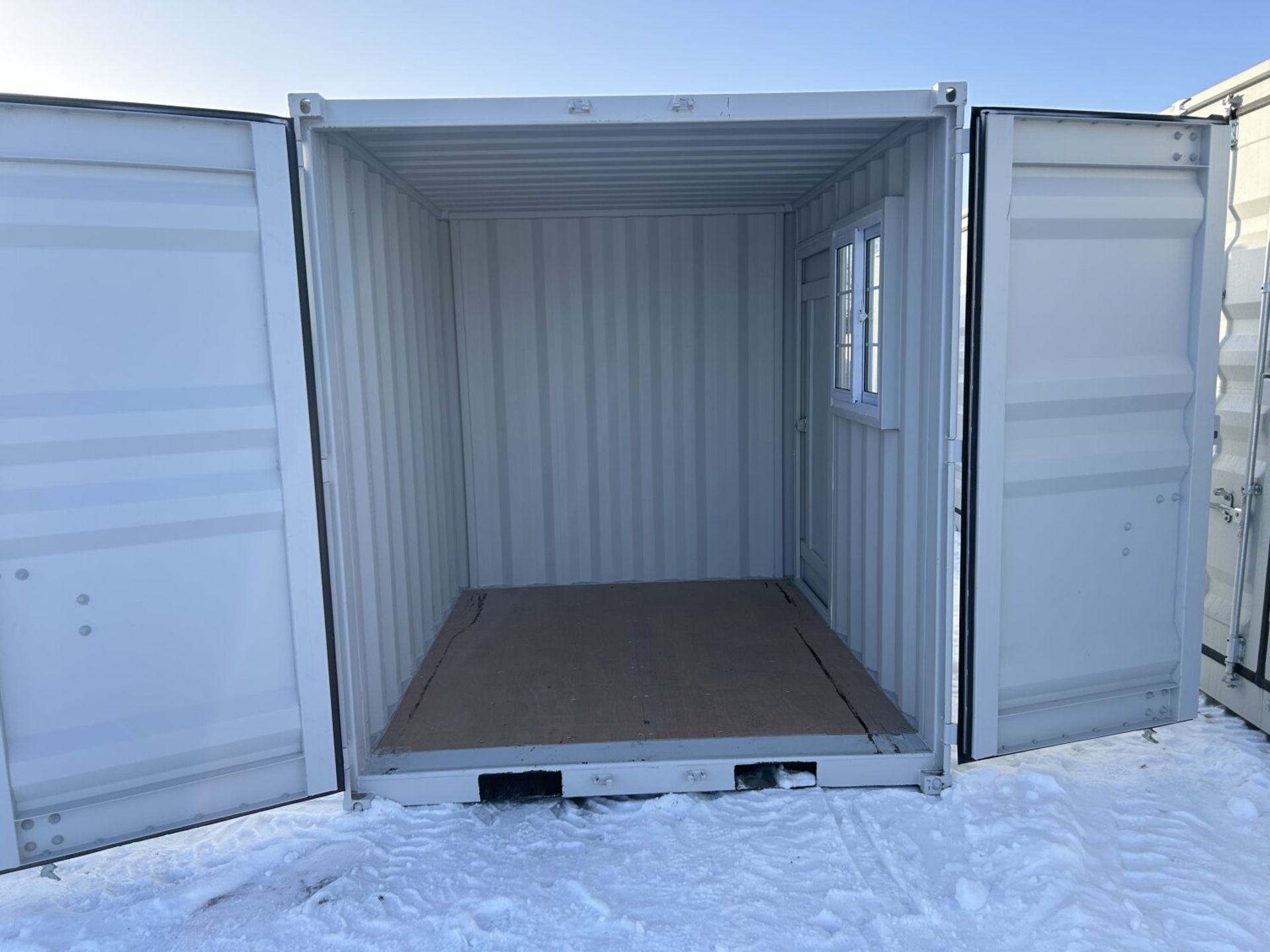UNUSED 2024 9' CONTAINERS. OUTER SIZE: L2743 X W2200 X H2510MM. - Image 2 of 7