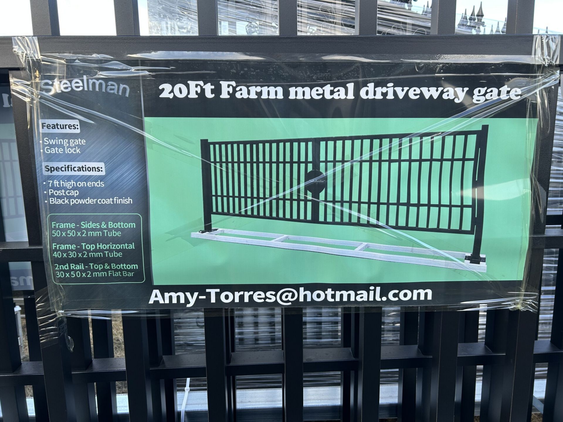 UNUSED 2024 STEELMAN 18 FT BI-PARTING GATE, 19 FT OPENING W/ POSTS AND GALVANIZED BASE