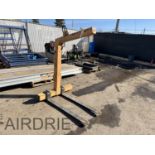 *OFFSITE* 2007 KINSHOFER KM 420 6000LB SELF LEVELLING CRANE PALLET FORK S/N: SL03304