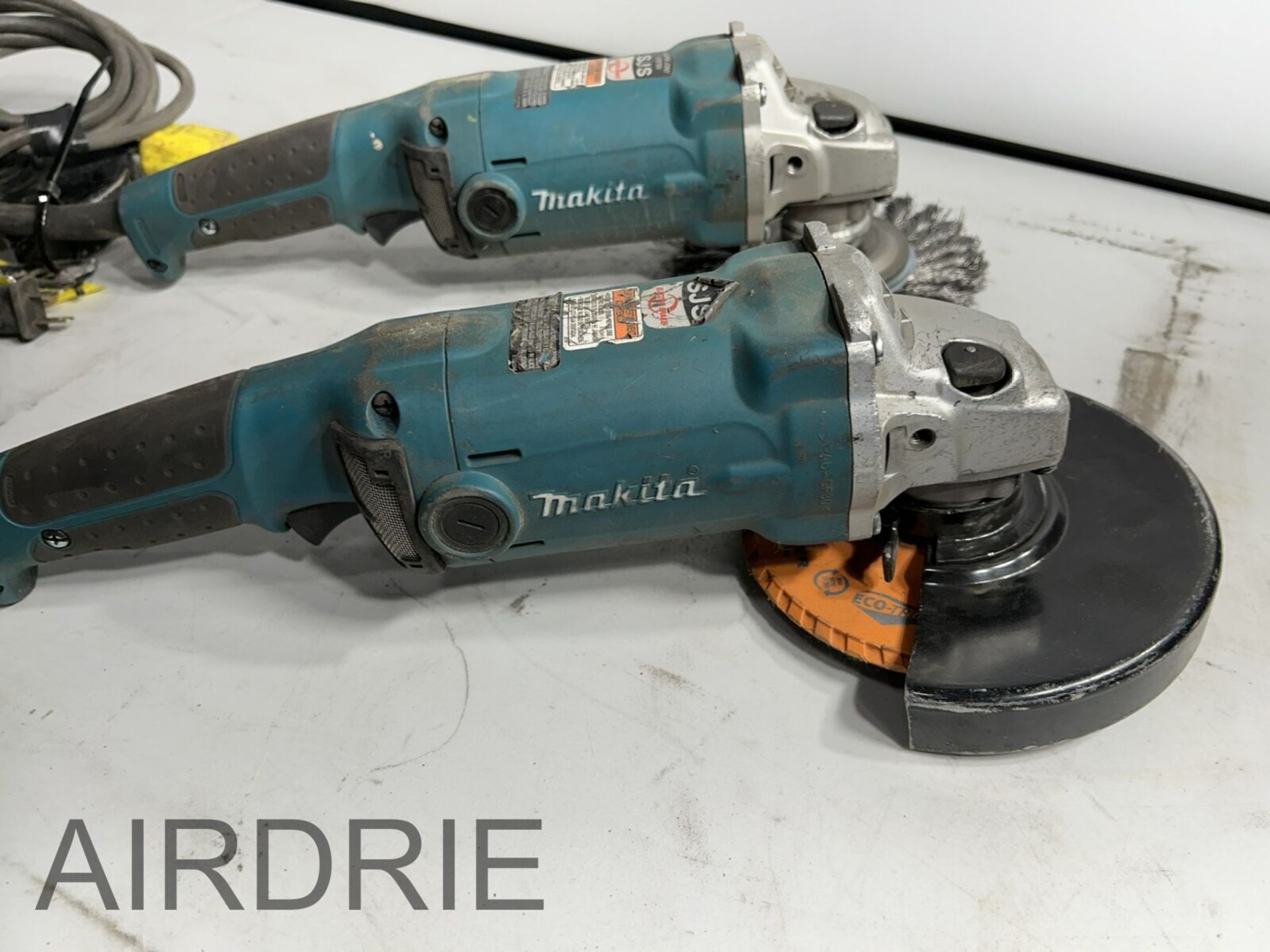 *OFFSITE* 2-MAKITA ELEC. 5" ANGLE GRINDERS - Image 2 of 5