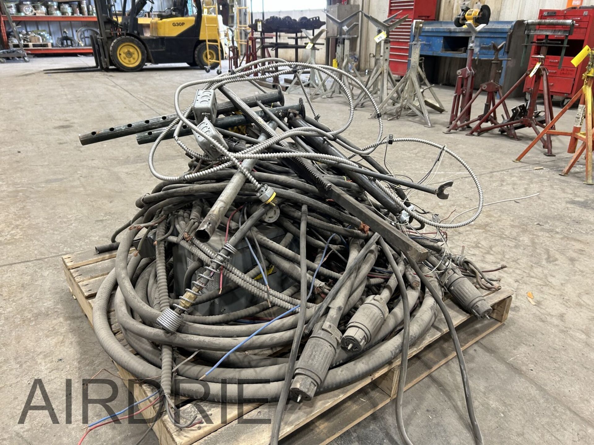 *OFFSITE* PALLET OF ASSORTED WIRE AND CABLE - Bild 3 aus 5